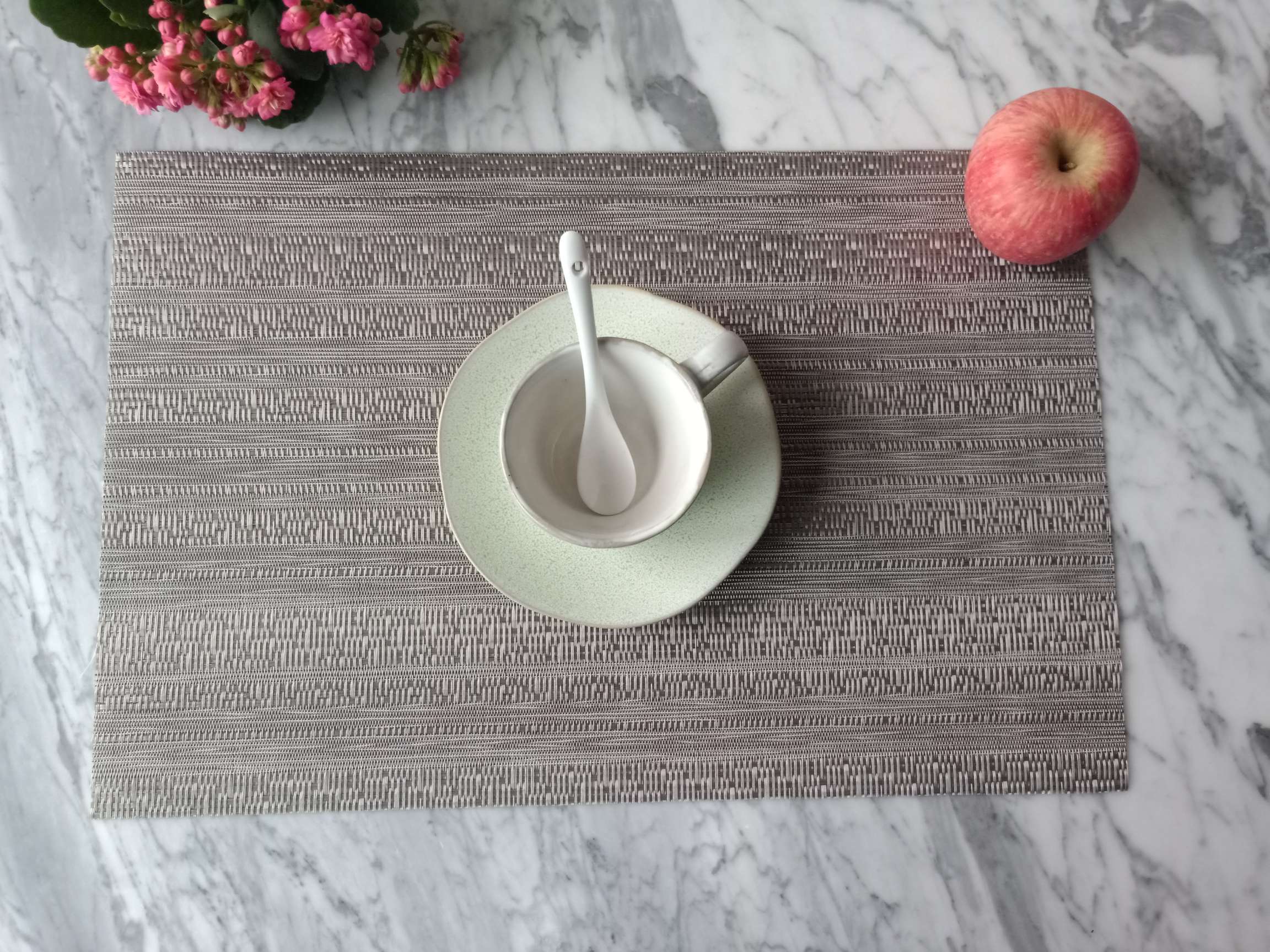Pvc Teslin Jacquard Placemat Application Scenario