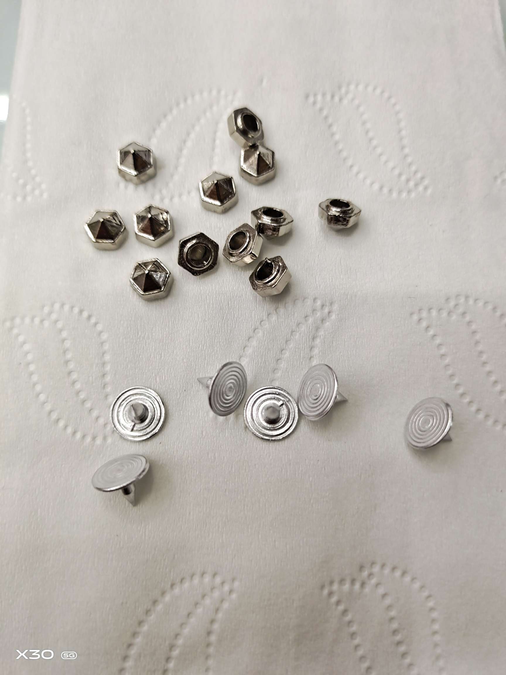 6mm合金尖钉