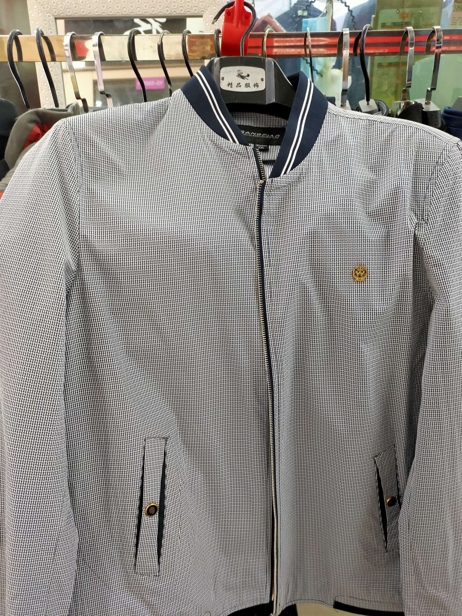 Men's clothing thumbnail