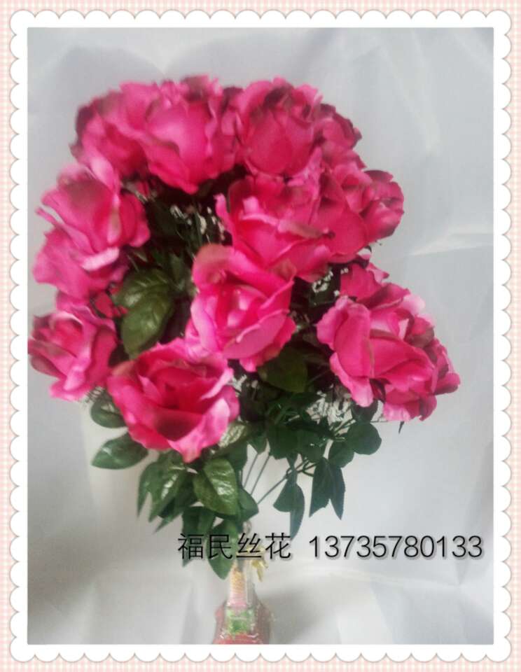Fumin Si Hua produces high-end artificial flowers, including 24-head pink champagne roses, Valentine's Day artificial roses, and artificial wedding bouquets. Factory direct sales Item Picture