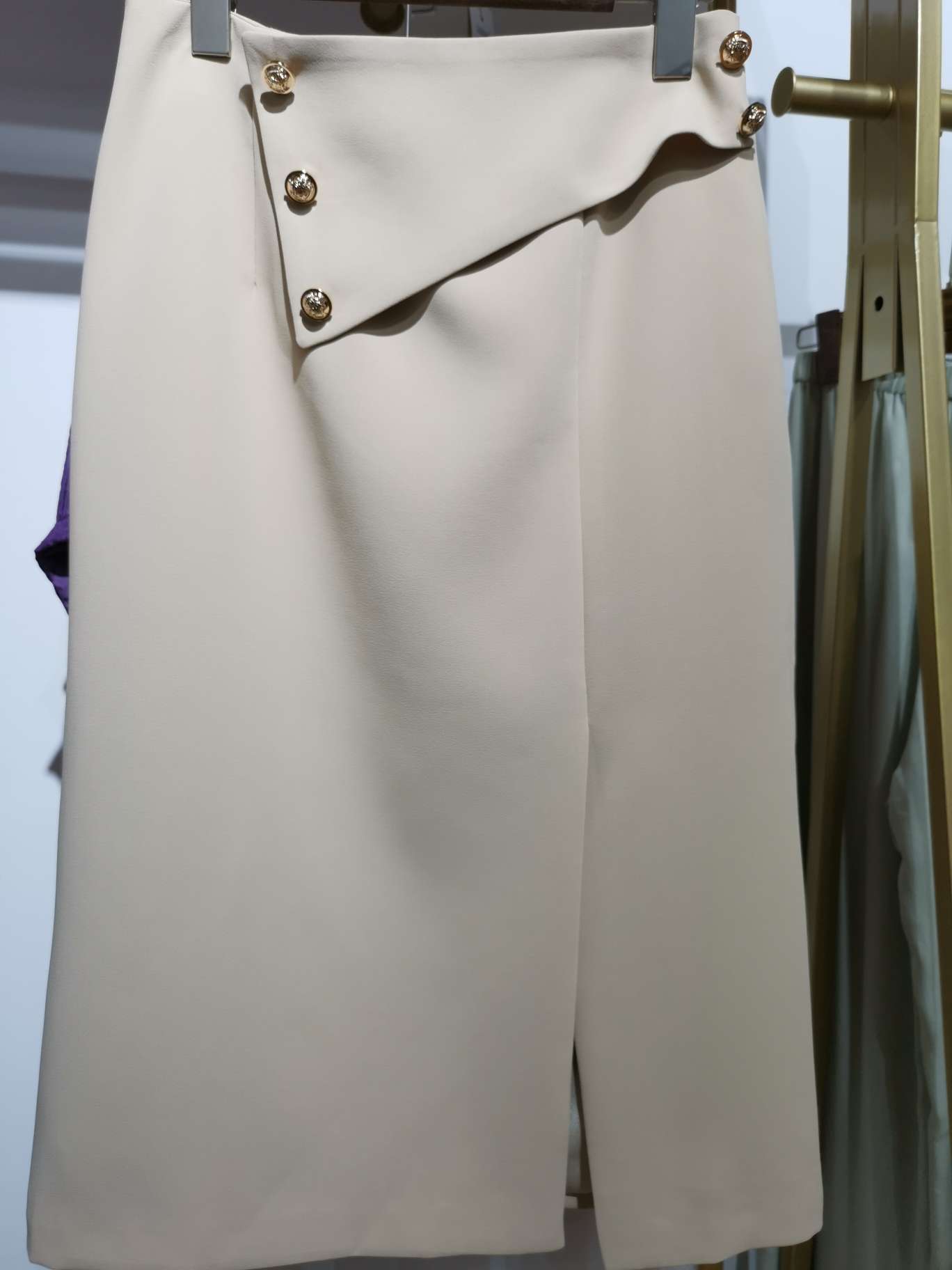 商务版时尚腰带扣直筒裙