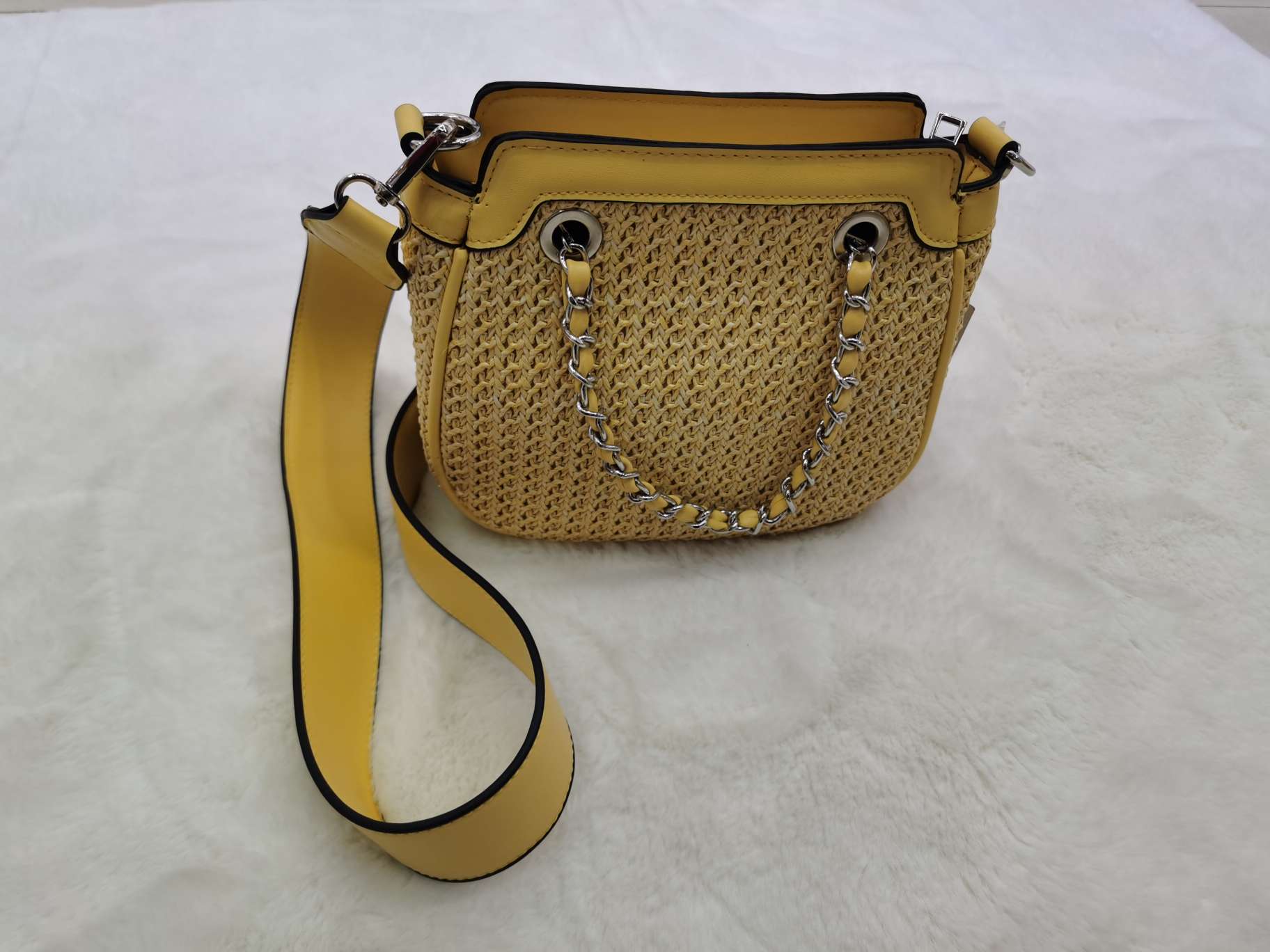 Straw yellow clutch bag thumbnail