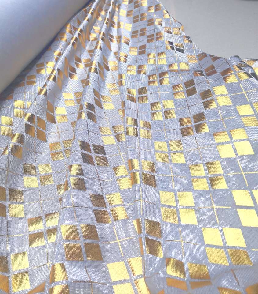 Diamond-shaped small square gilded shiny silk fabric, Muslim headscarf accessories, handicrafts, stage dance costume fabric Application Scenario