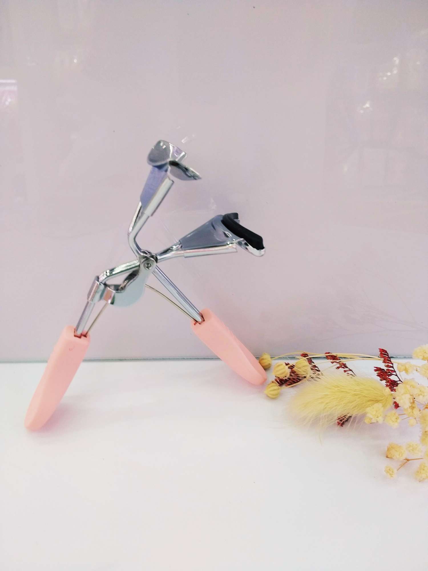 635 Local eyelash curler, portable eyelash curler