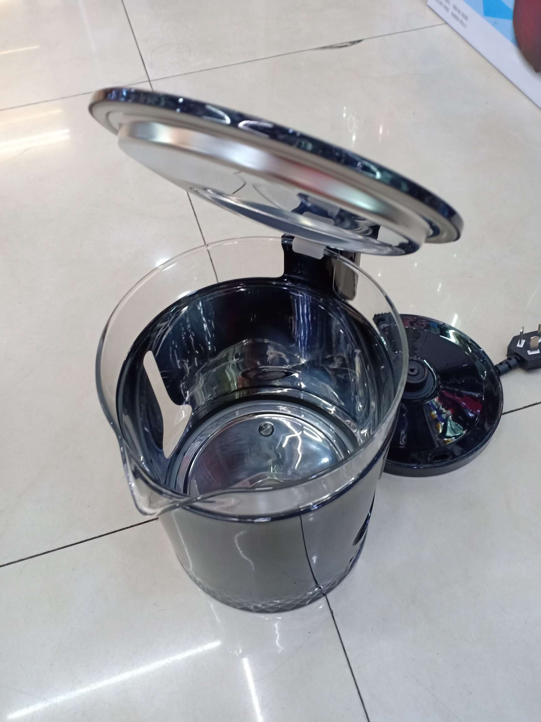 Foreign trade electric kettle, glass electric kettle, one-piece formed inner pot boiling kettle Item Picture