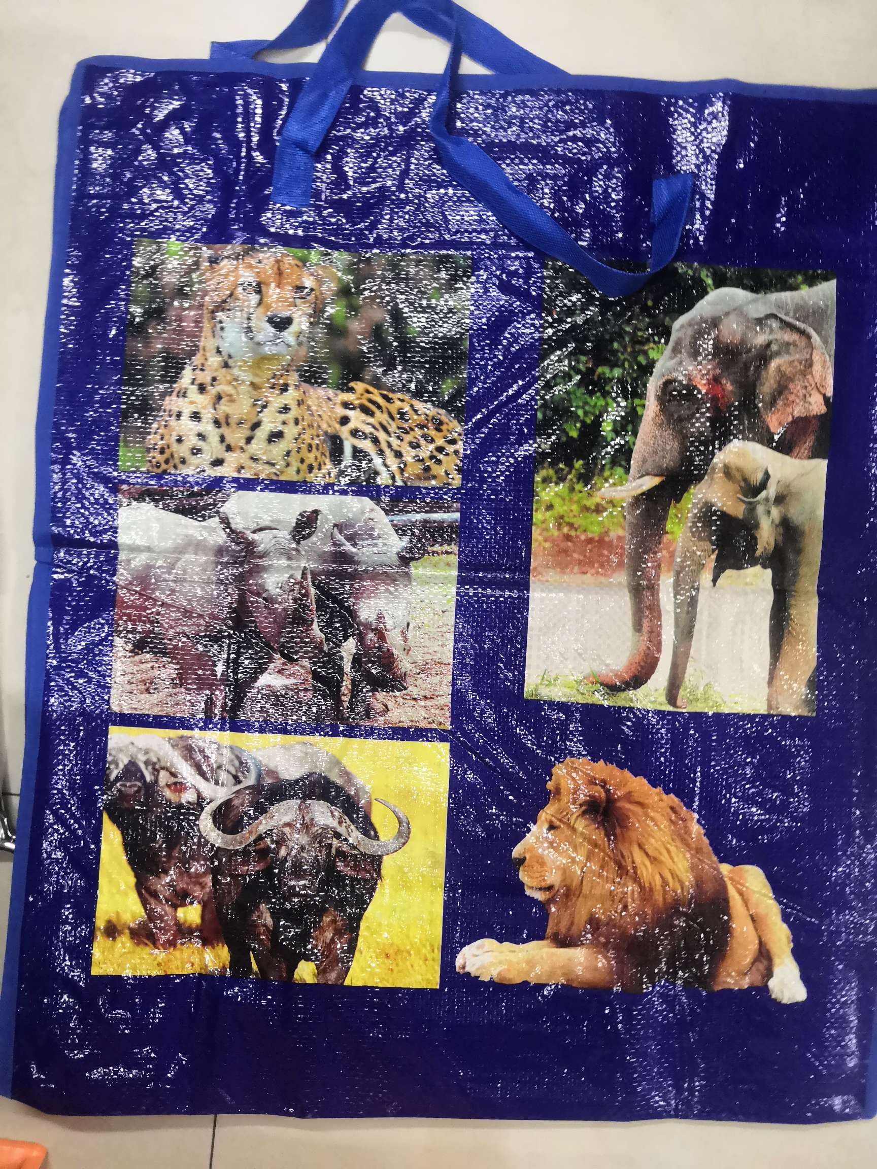 Animal woven bags