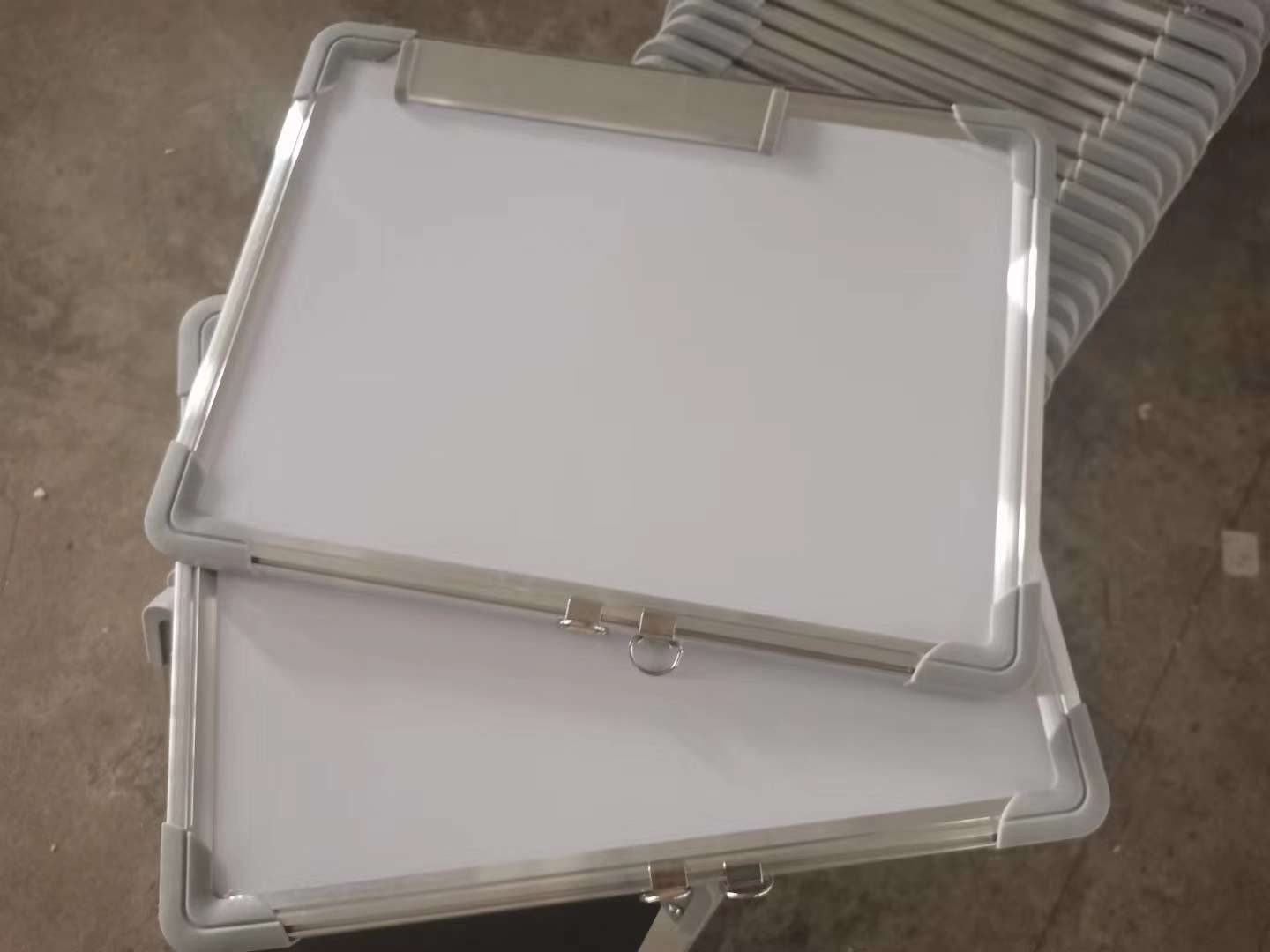 20x30双面边双面白板产品图