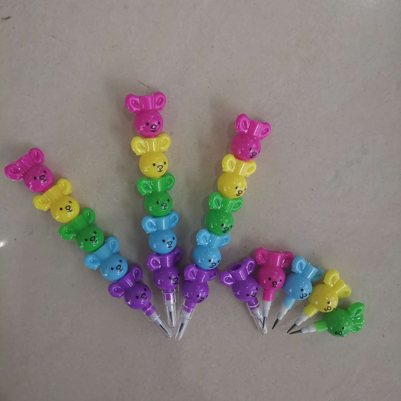 Bullet pen 5-section bear pen, section Panda-shaped pen details Picture