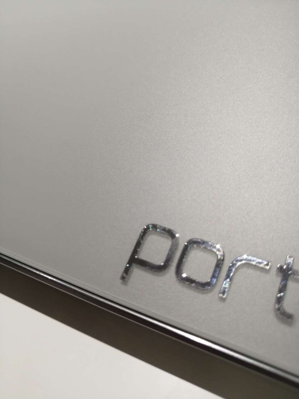Gehui Board selects carbon gloss board for cabinet door panels, which can be customized in light gray details Picture