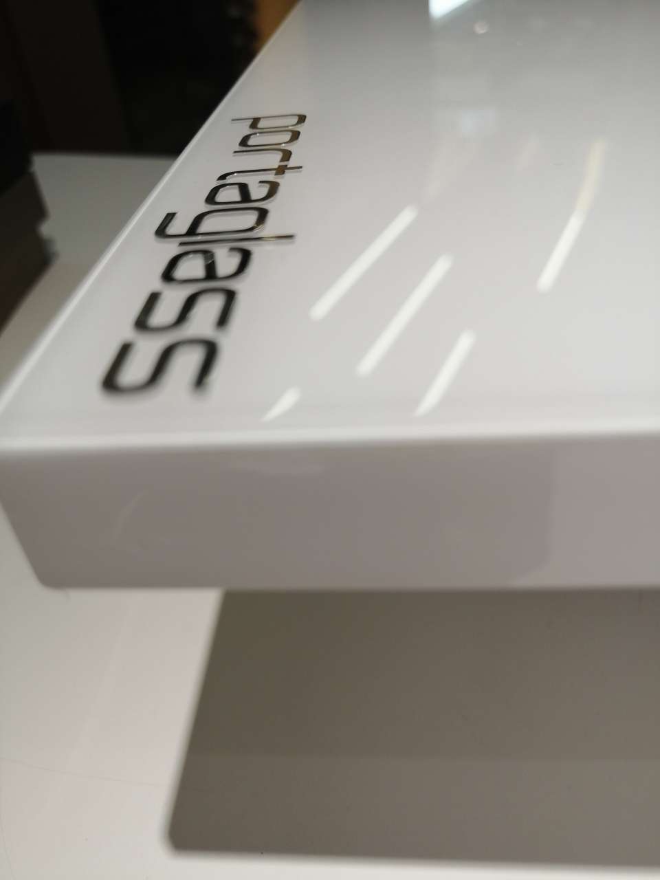 Gehui Board selects and customizes acrylic cabinet doors /㎡ crystal white details Picture