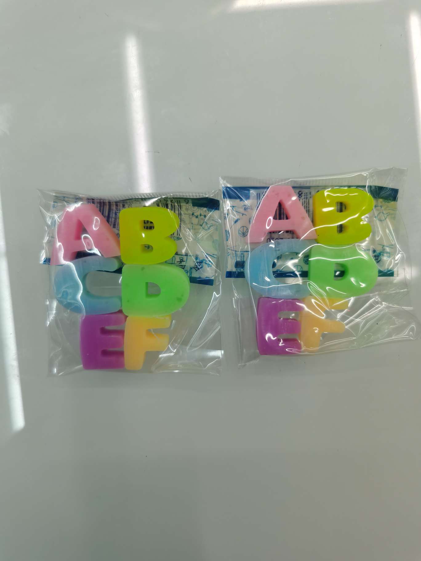 Transparent letter eraser, of good quality and at a favorable price