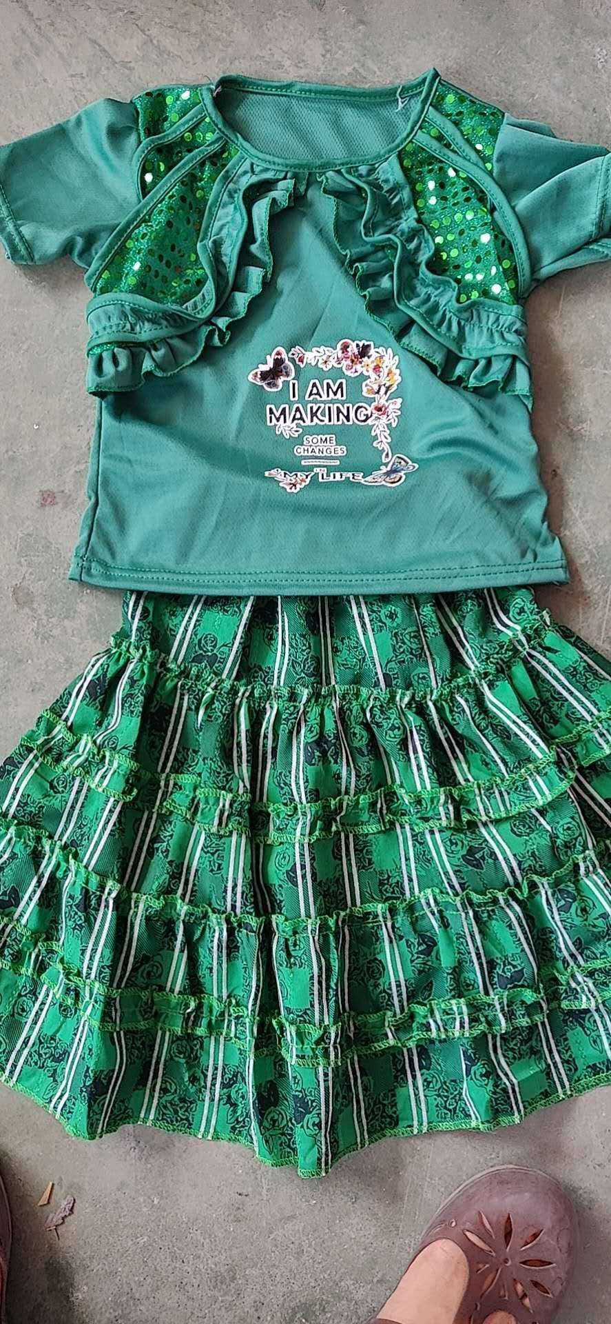 Girls skirt suit 2 thumbnail