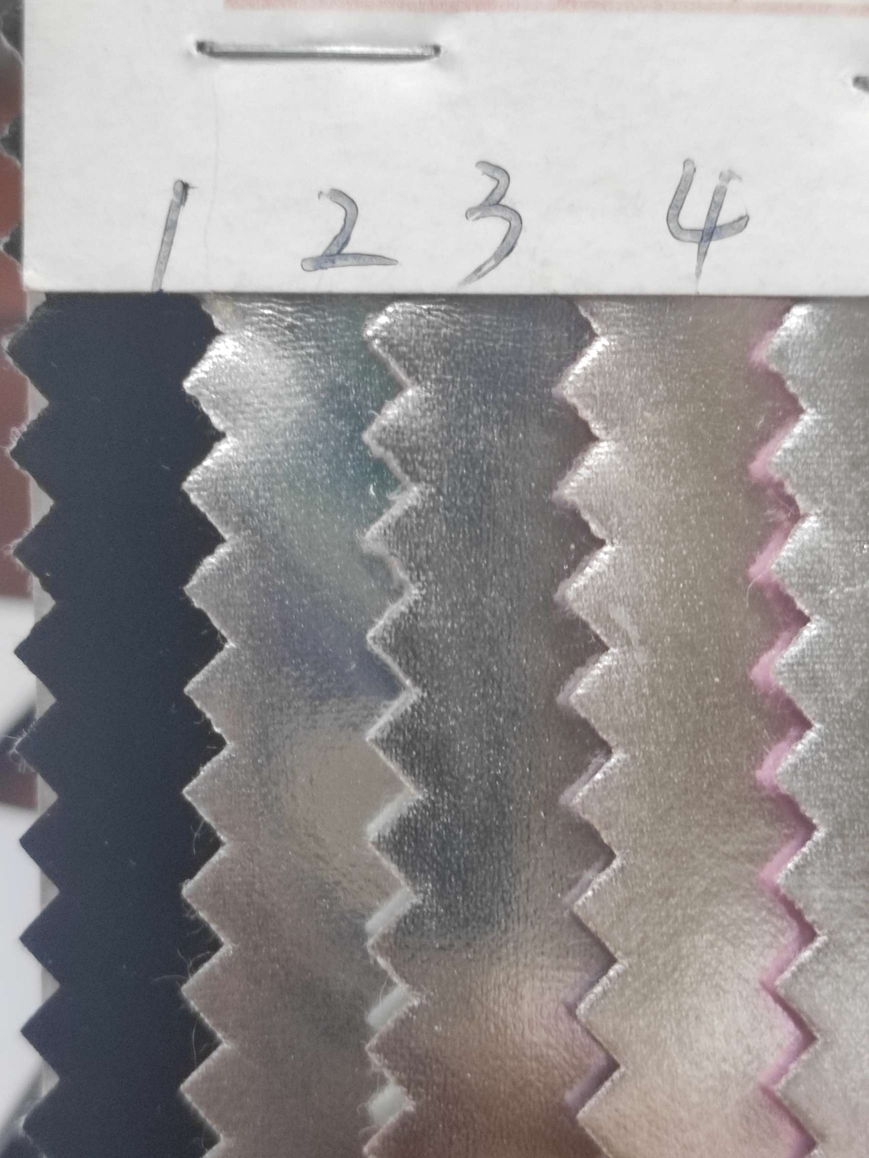 镜面贴膜大量现货高中低档皮革面料厂家直销热销新款白底实物图