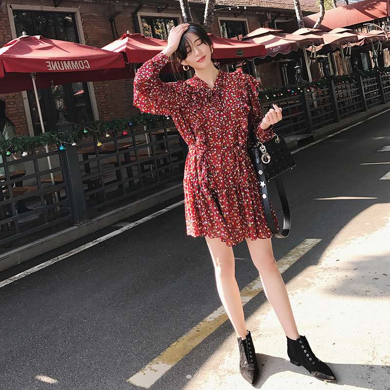 French niche, super fairy-like, forest-style style, slimming design, short floral print dress for petite children in autumn details Picture