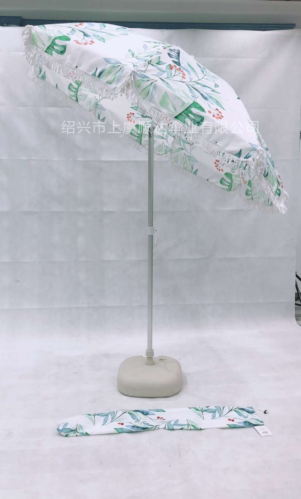 Factory direct sales feature: 100cm outdoor polyester fabric sun umbrella with edge, high appearance level sun umbrella Specification image