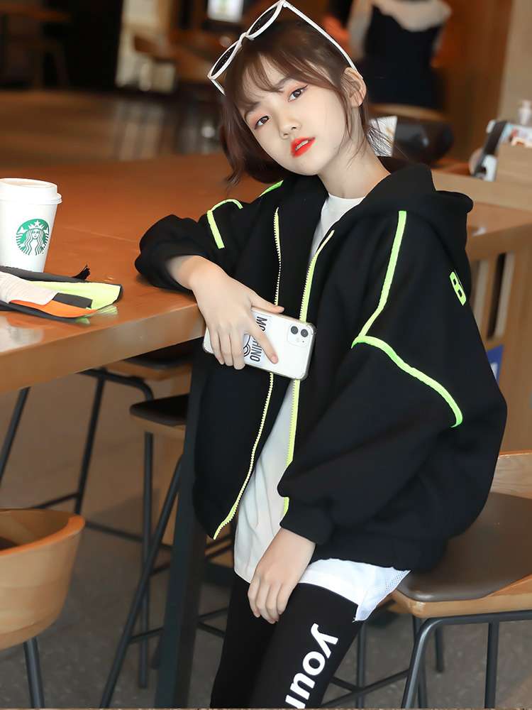 儿童装女童外套春秋装2020新款网红洋气女孩大童运动外衣韩版黑色产品图