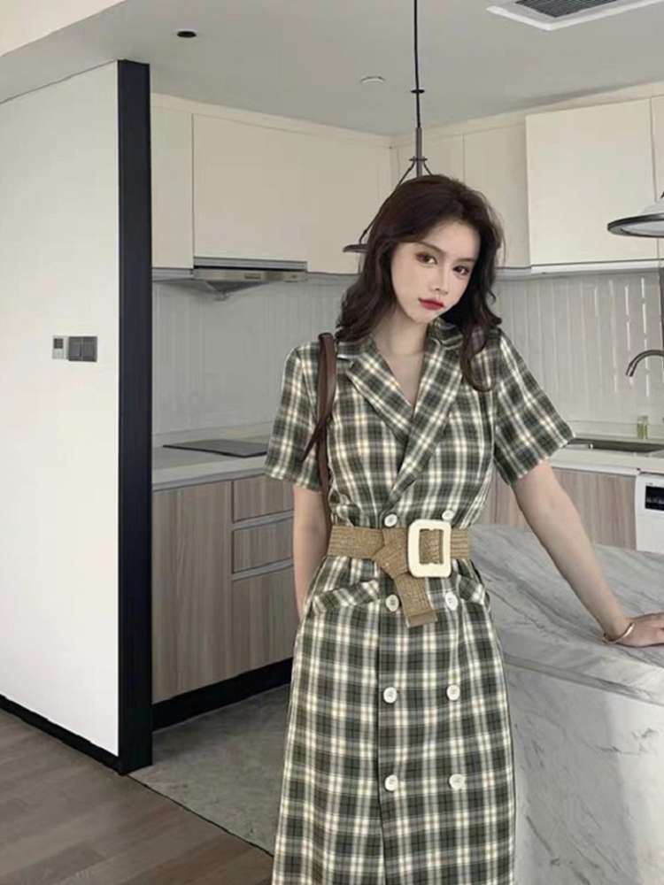 French retro long checkered cinched-waist dress for women, 2020 new summer style, cold design sense, orange dress