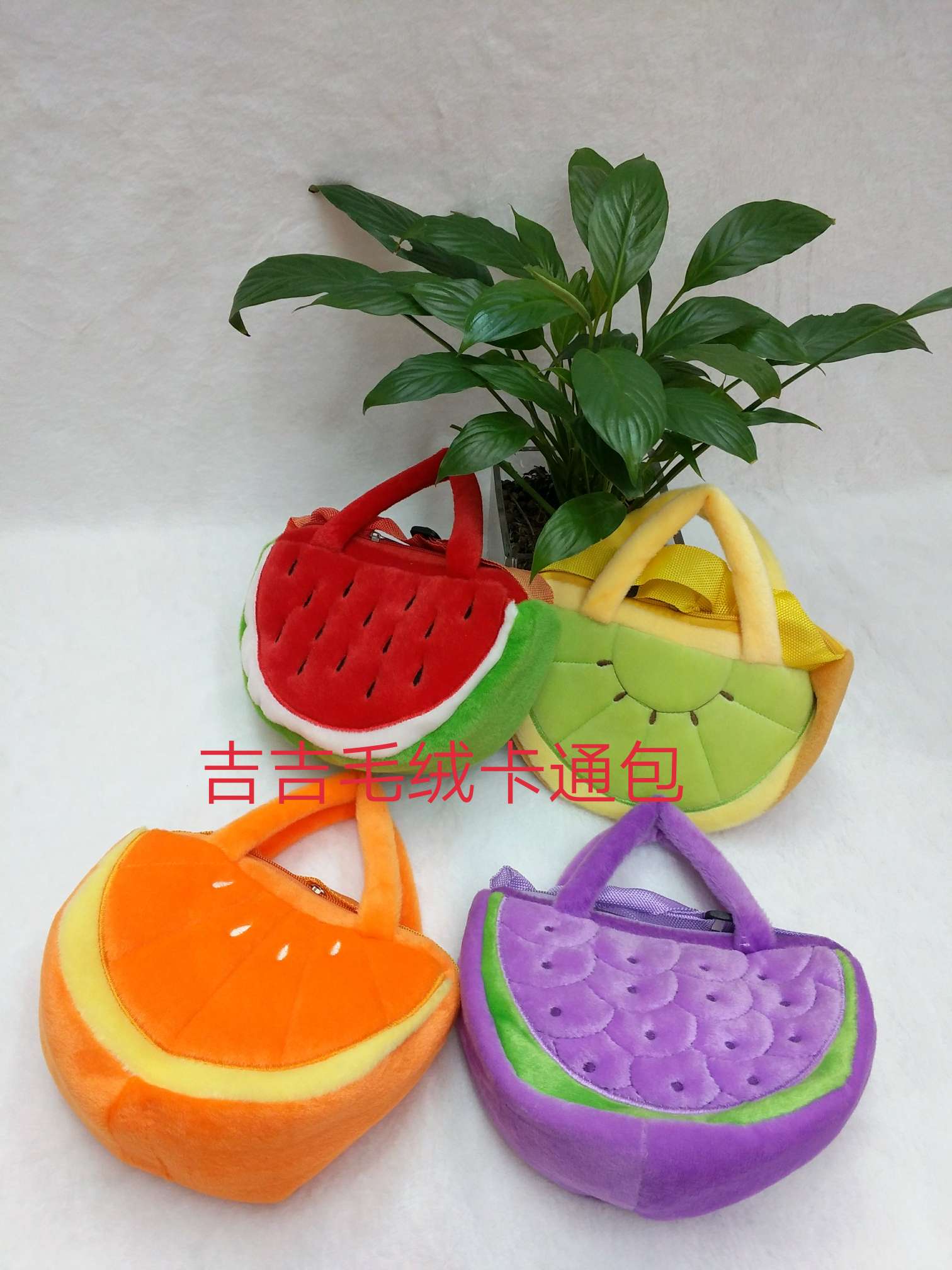 毛绒卡通挎包，零钱包产品图