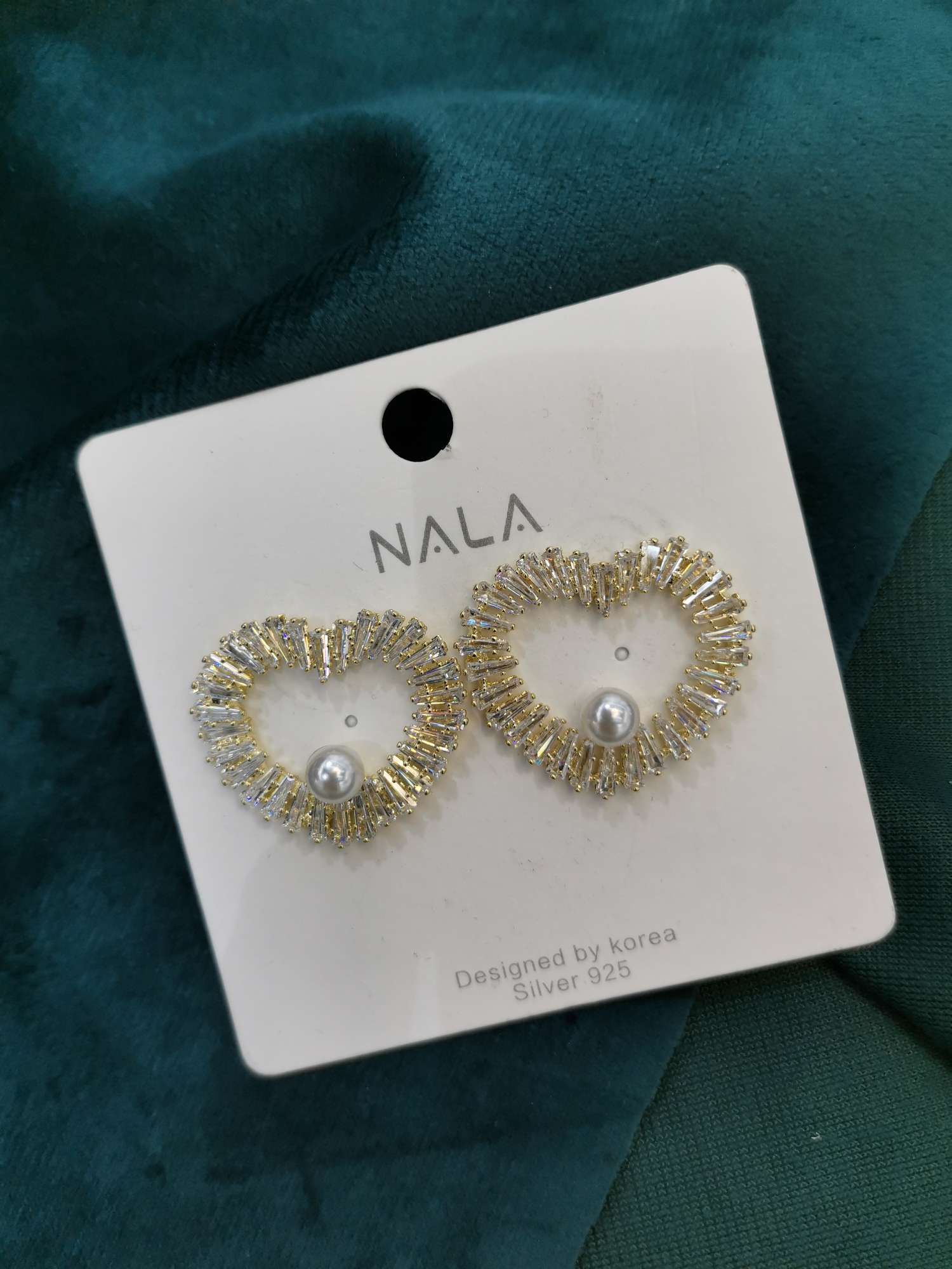 Heavy earrings