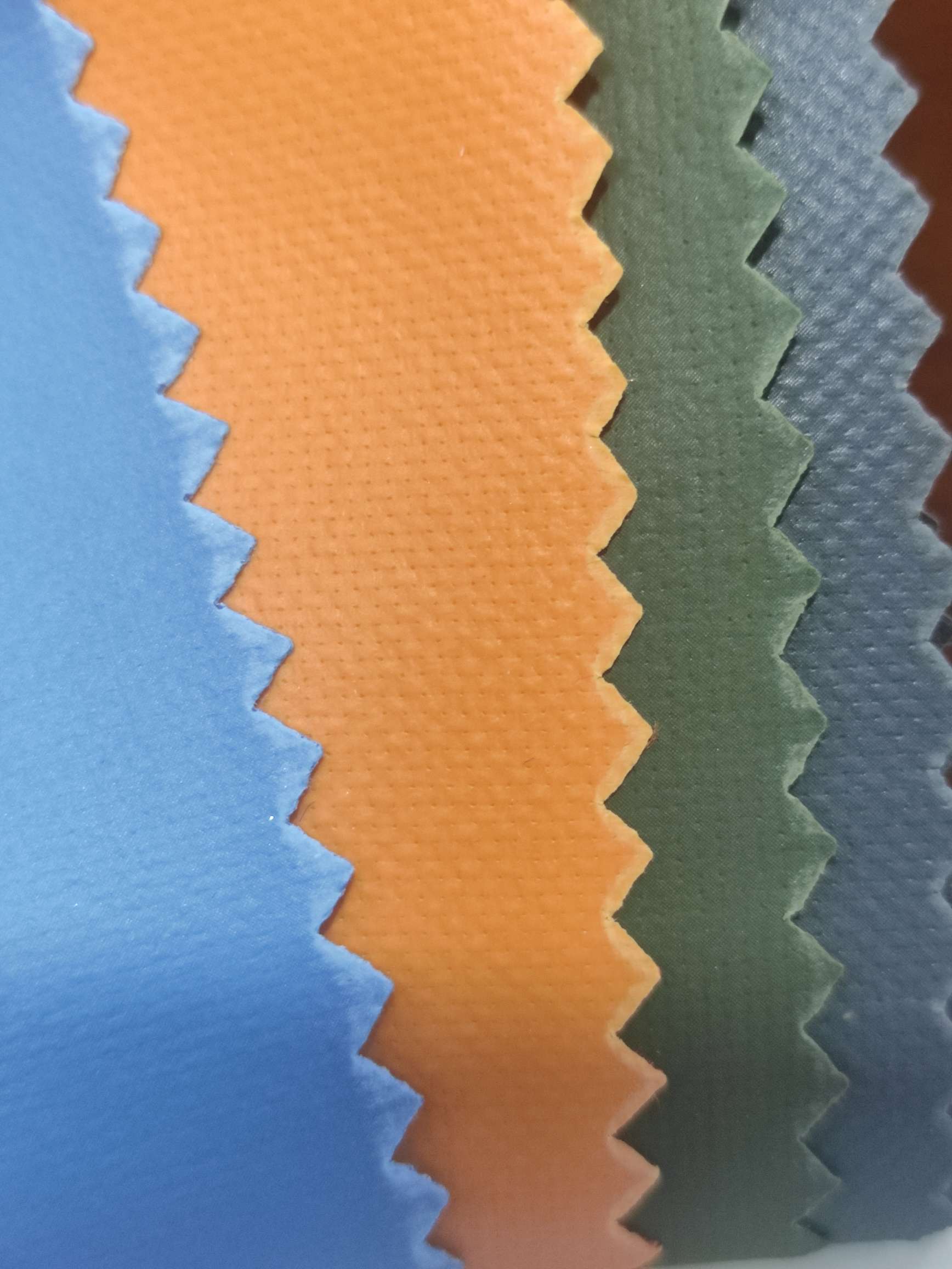 600DPVC plain weave 2, large stock of high, medium and low grade leather fabric, factory direct sales, best-selling new style Specification image