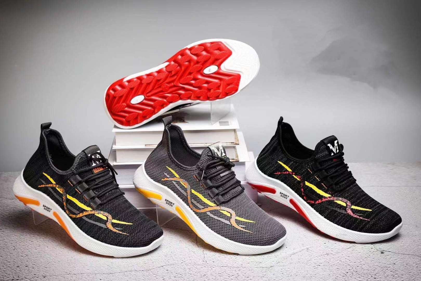 2020 new four-season men's shoes with breathable mesh, fashionable running shoes, casual sports shoes, versatile Korean-style trendy shoes details Picture