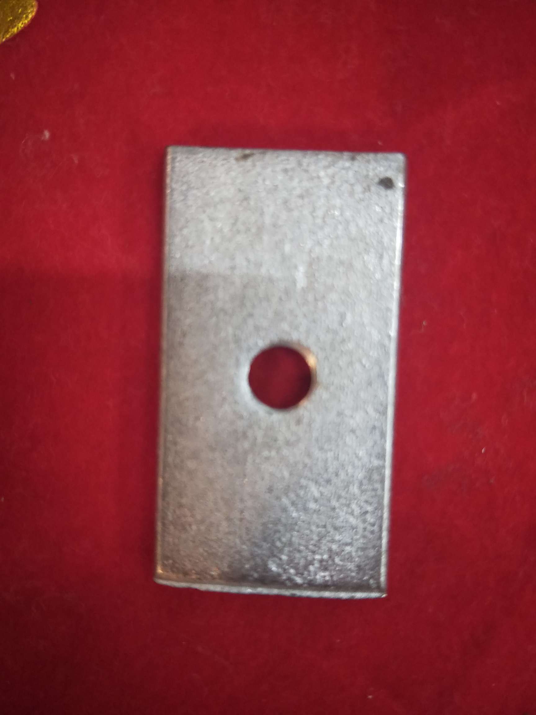 Chassis pressure plate