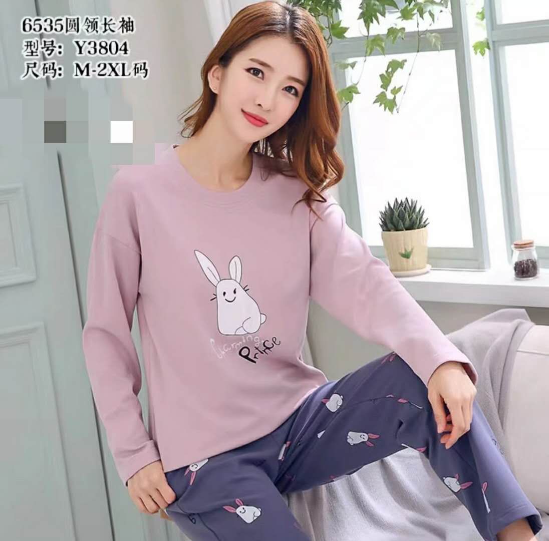 Pullover girl thumbnail
