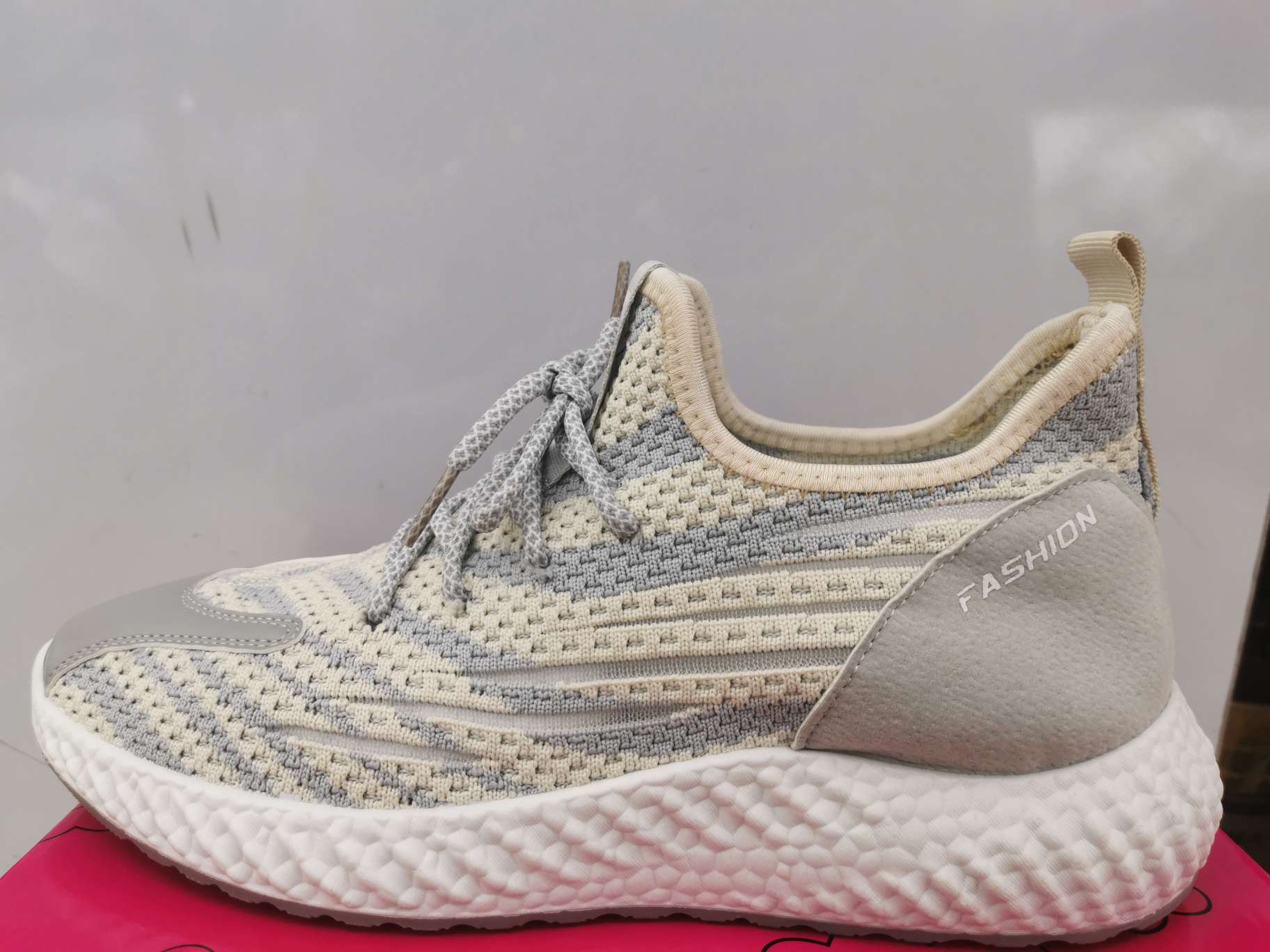Men's shoes 2020 new autumn trendy shoes, versatile height-increasing men's sports and casual running shoes, summer net shoes