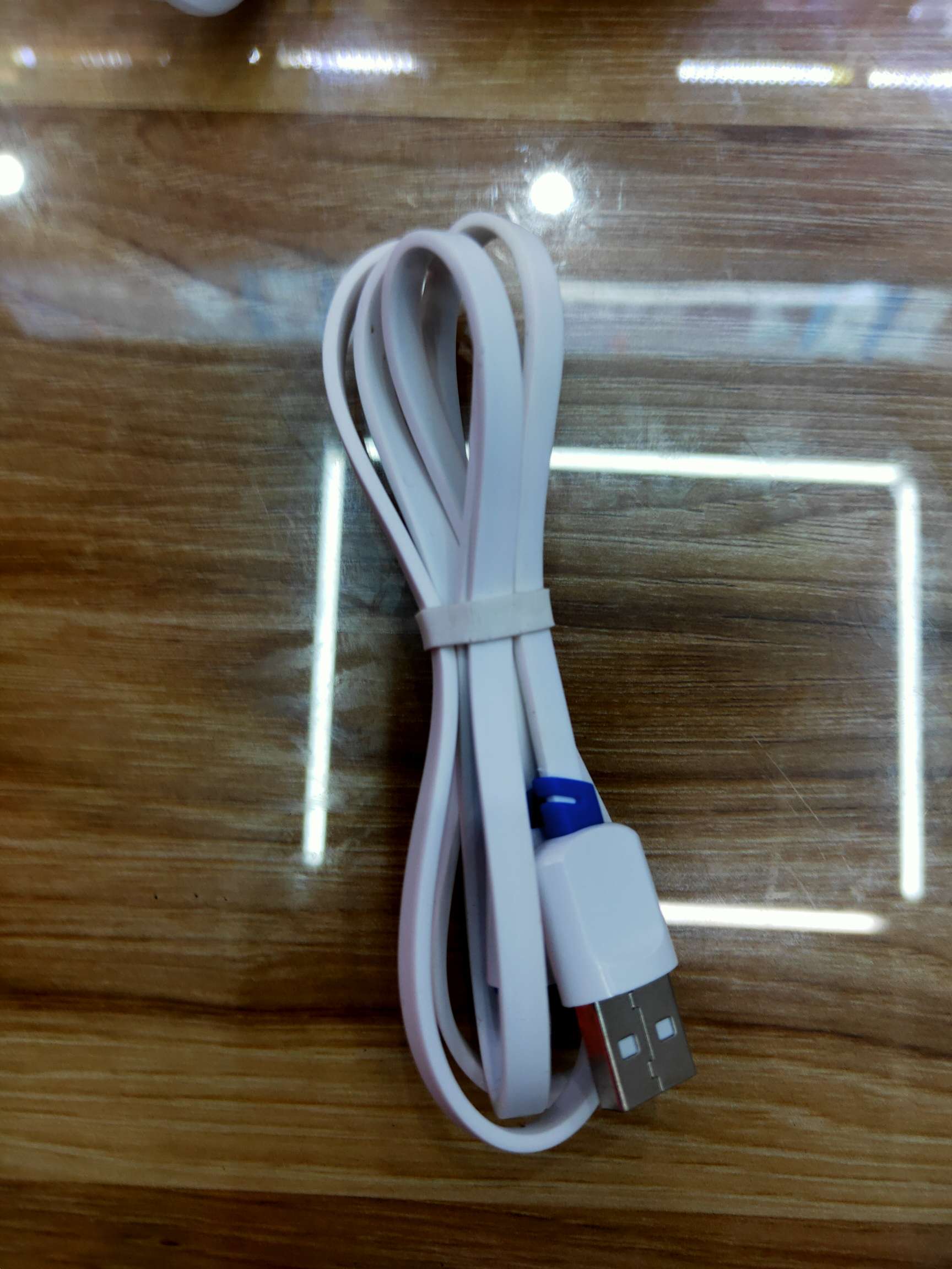 White flat line data line thumbnail