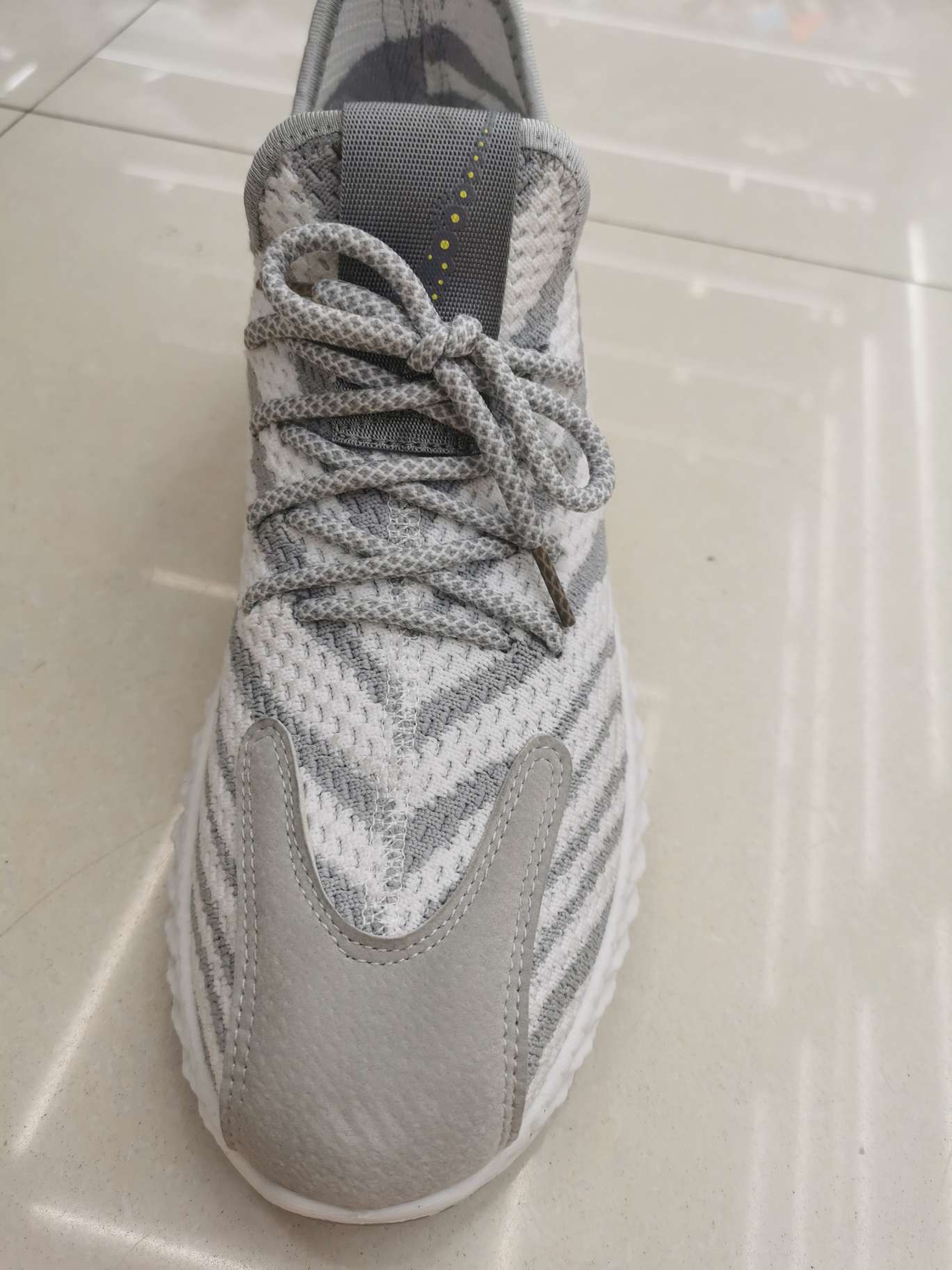 Men's shoes 2020 new autumn trendy shoes, versatile height-increasing men's sports and casual running shoes, summer net shoes Specification image