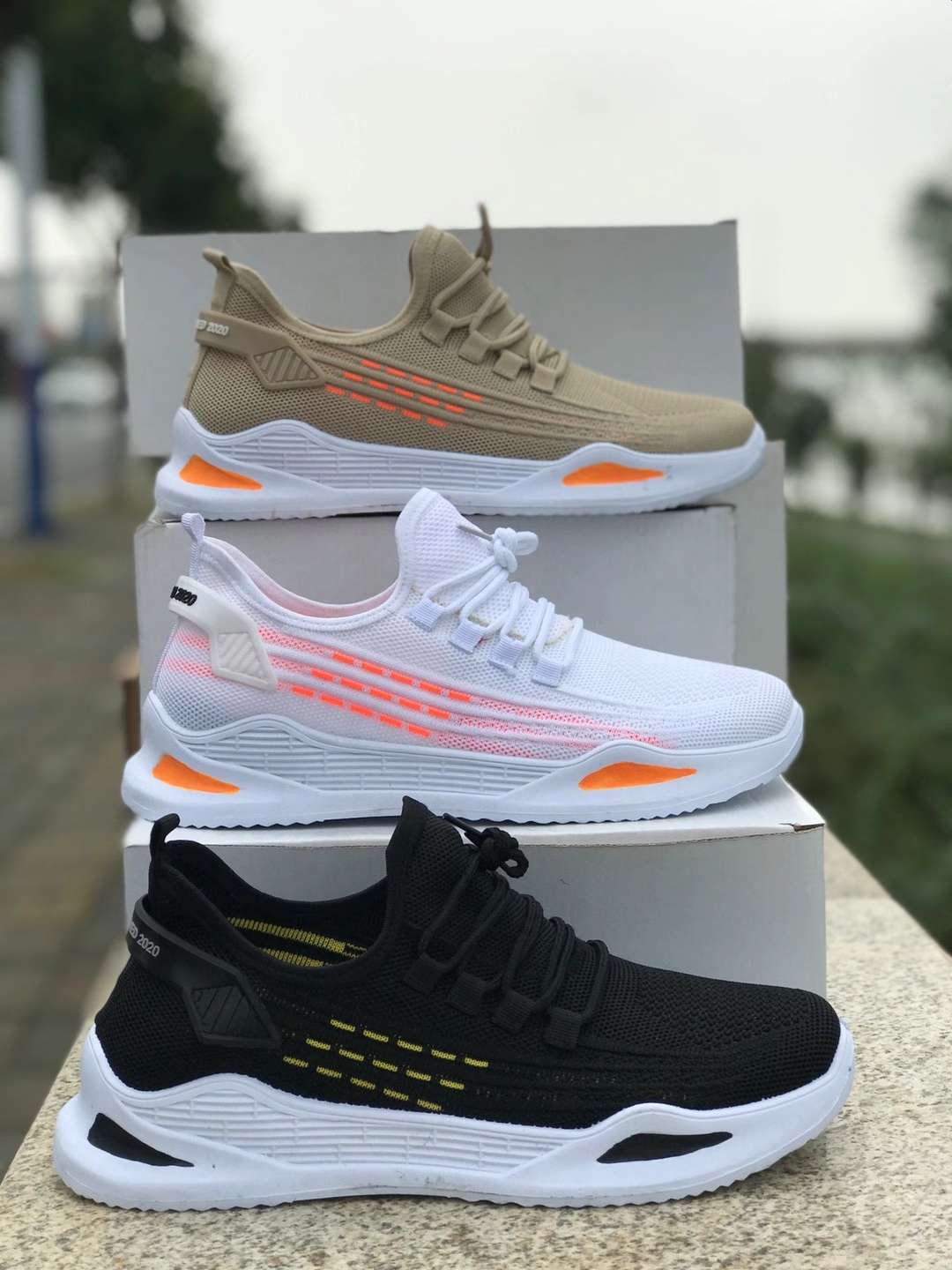 Casual shoes men's 2020 low-top autumn sporty black versatile, fashionable and simple lace-up simple color block woodcutting shoes details Picture