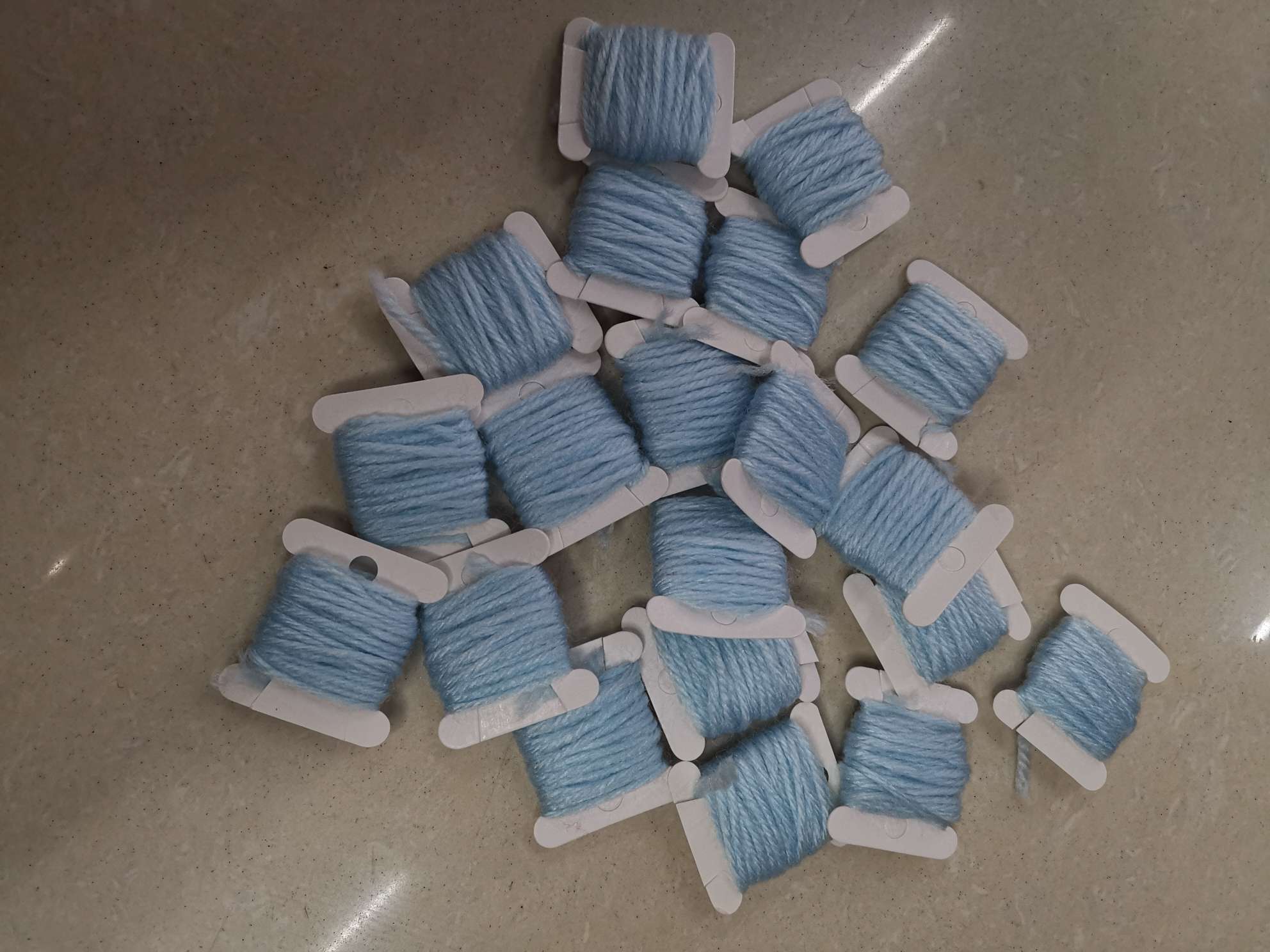 Hot-selling acrylic yarn, diy handmade yarn accessories, craft yarn Application Scenario