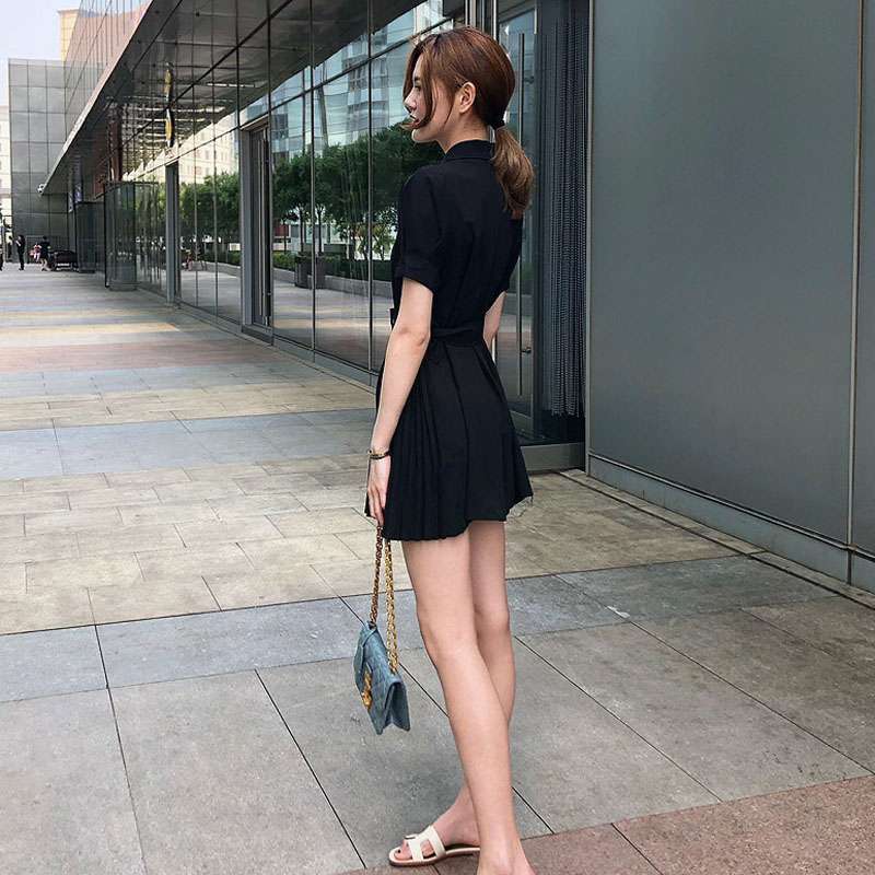 The 2020 new French waist-cinching and slimming Hepburn light mature style professional suit, short dress with elegant temperament, summer for children details Picture