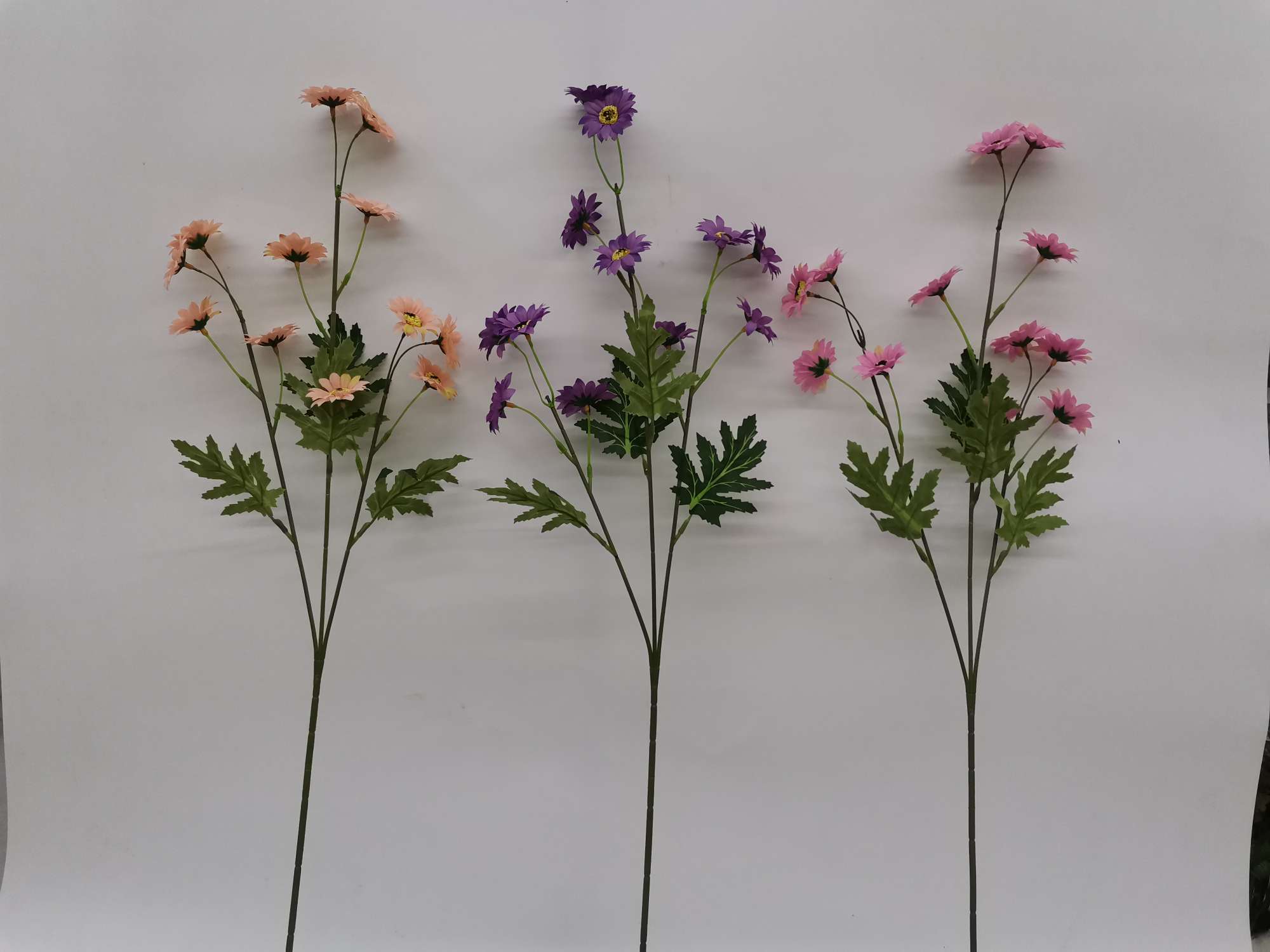 017-270#, single three-pronged Gerbera Daisy