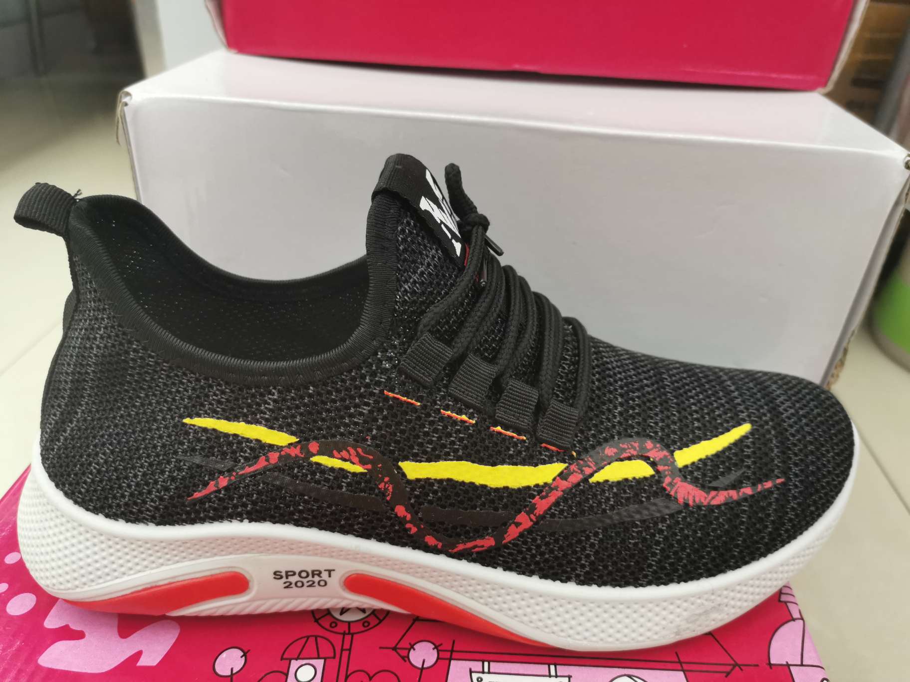 2020 new four-season men's shoes with breathable mesh, fashionable running shoes, casual sports shoes, versatile Korean-style trendy shoes