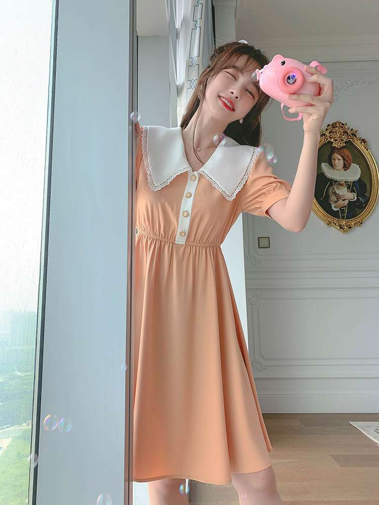 The 2020 new summer dress with a baby collar, featuring sweet and petite bellflowers that make one look slimmer, is a chiffon fairy dress with a cinched waist details Picture