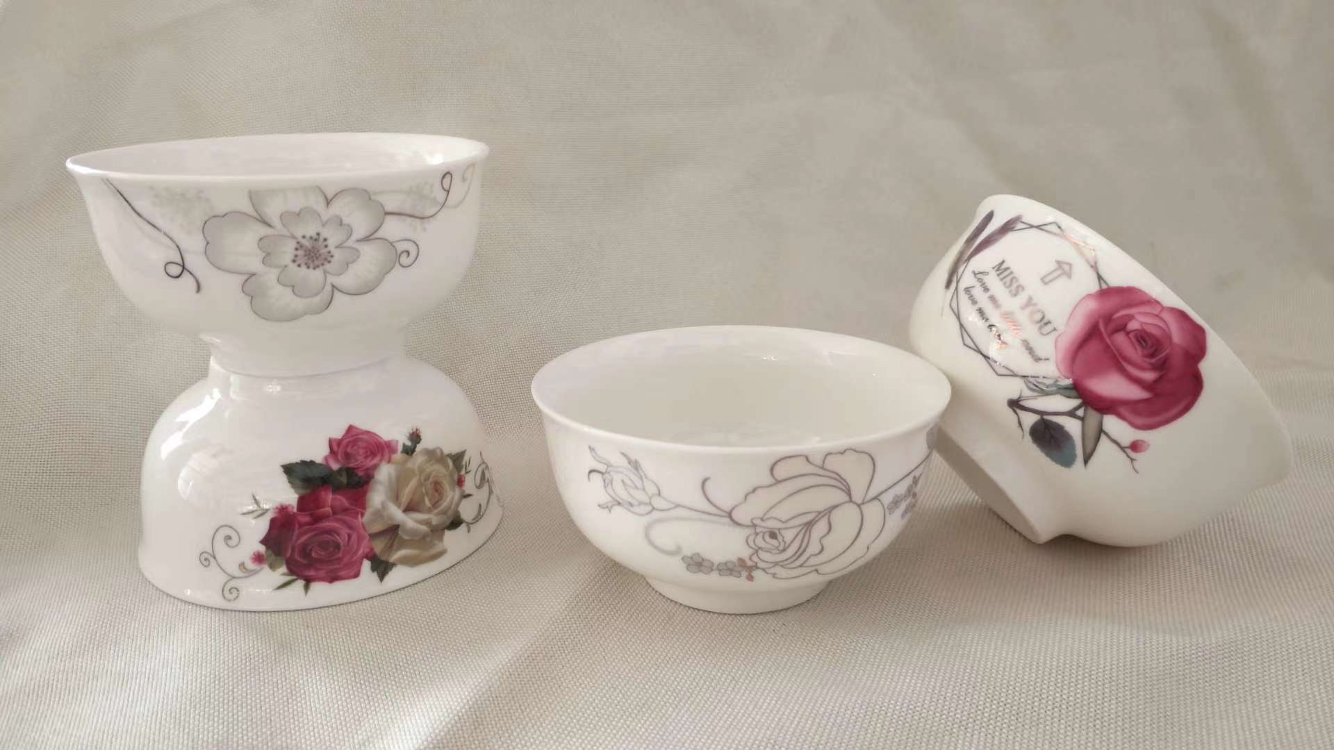 A 3.8-inch small bowl undefined