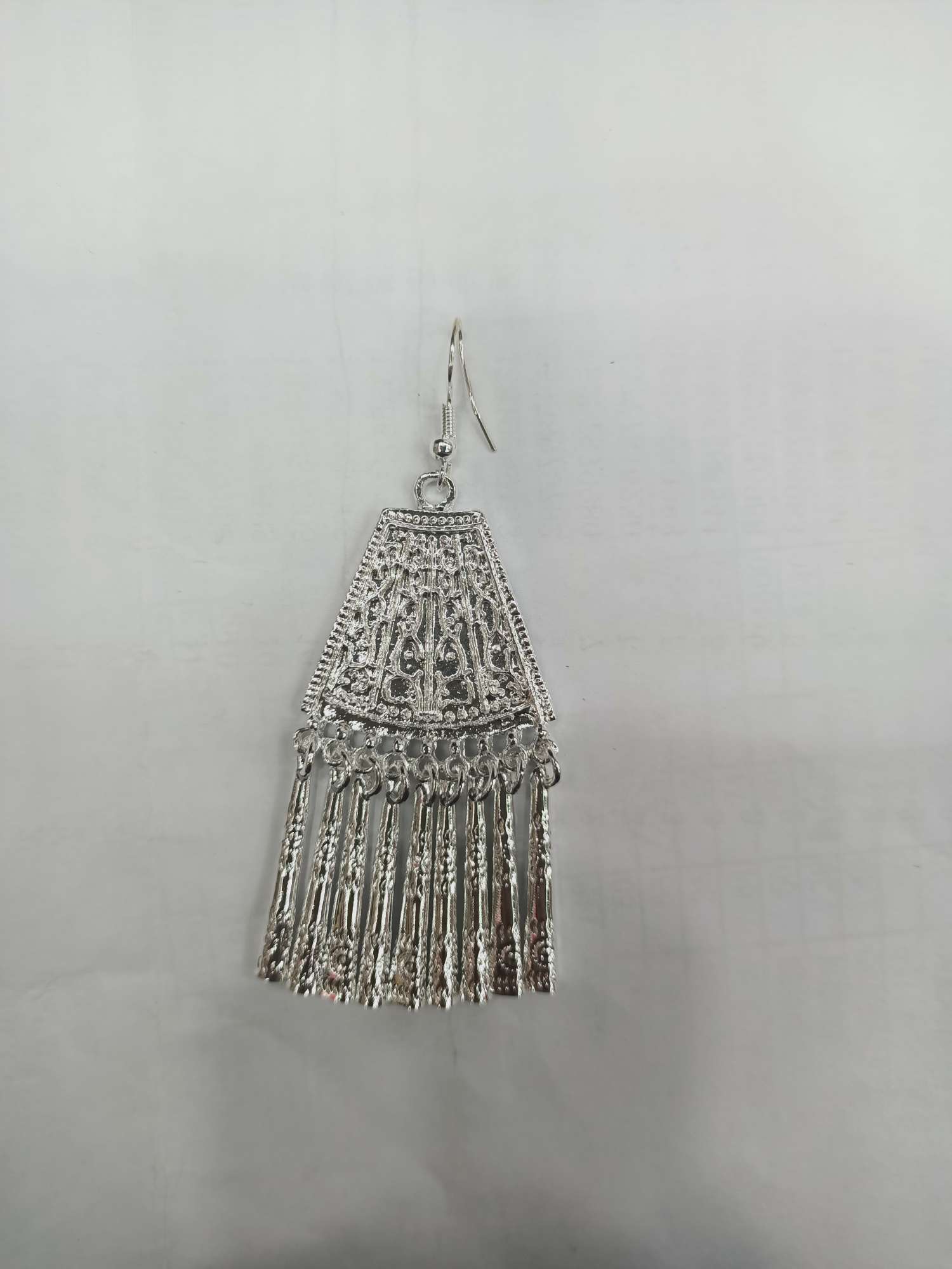 Minority Wind Trapezoid Carved Earrings Specification drawing