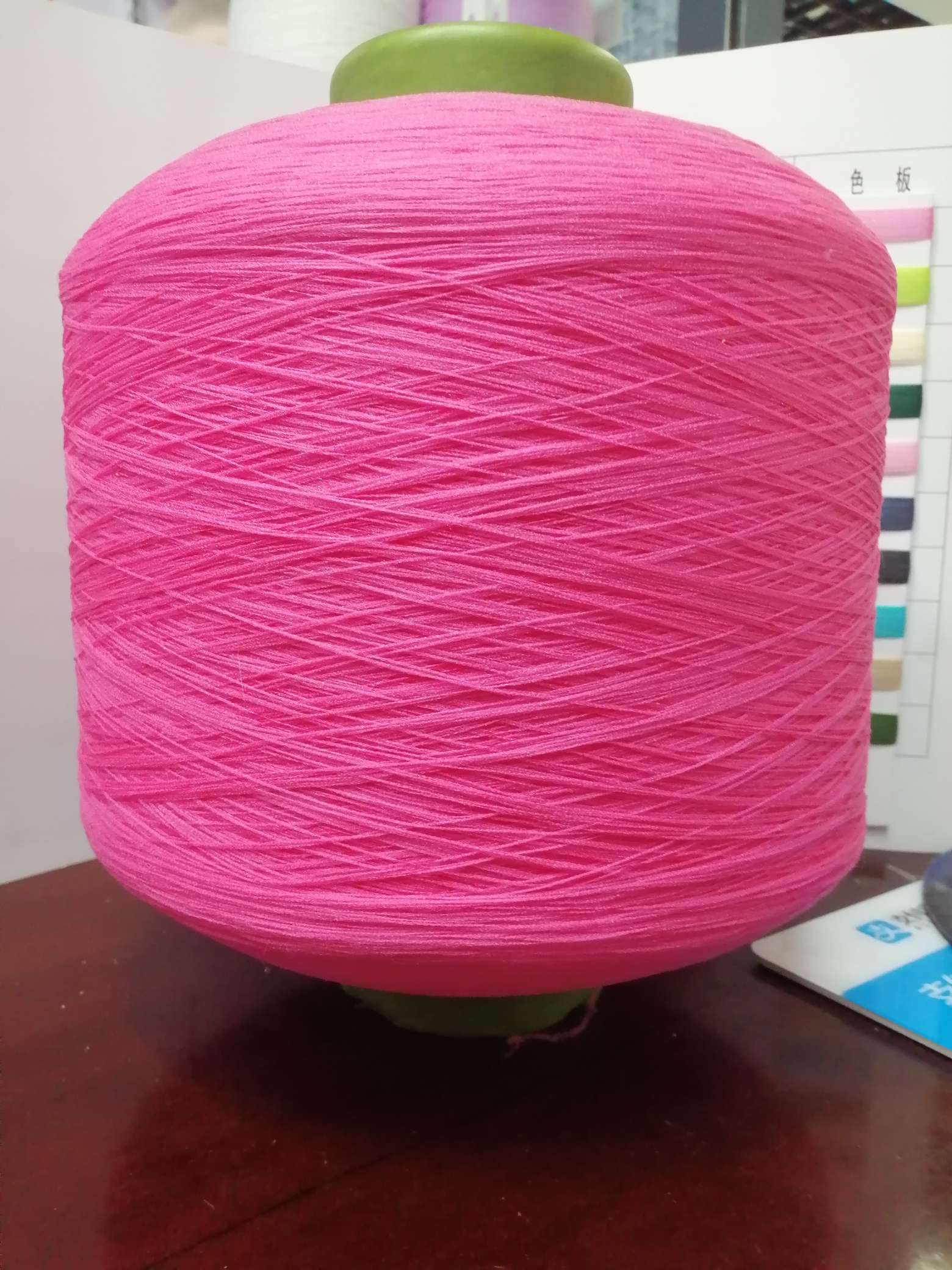 Direct sales from polypropylene manufacturer, high-elasticity gloves, polypropylene edge locking thread, polypropylene yarn, elastic filament, plum red