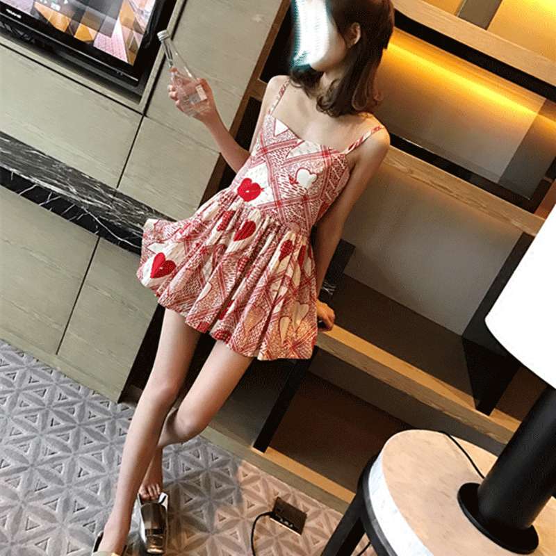 小个子轻熟风洋气吊带小裙子夏温柔风约会气质碎花连衣裙