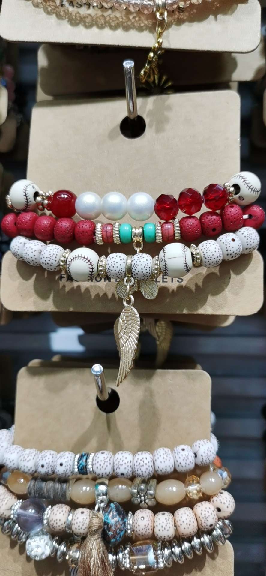 Mixed-color bracelet