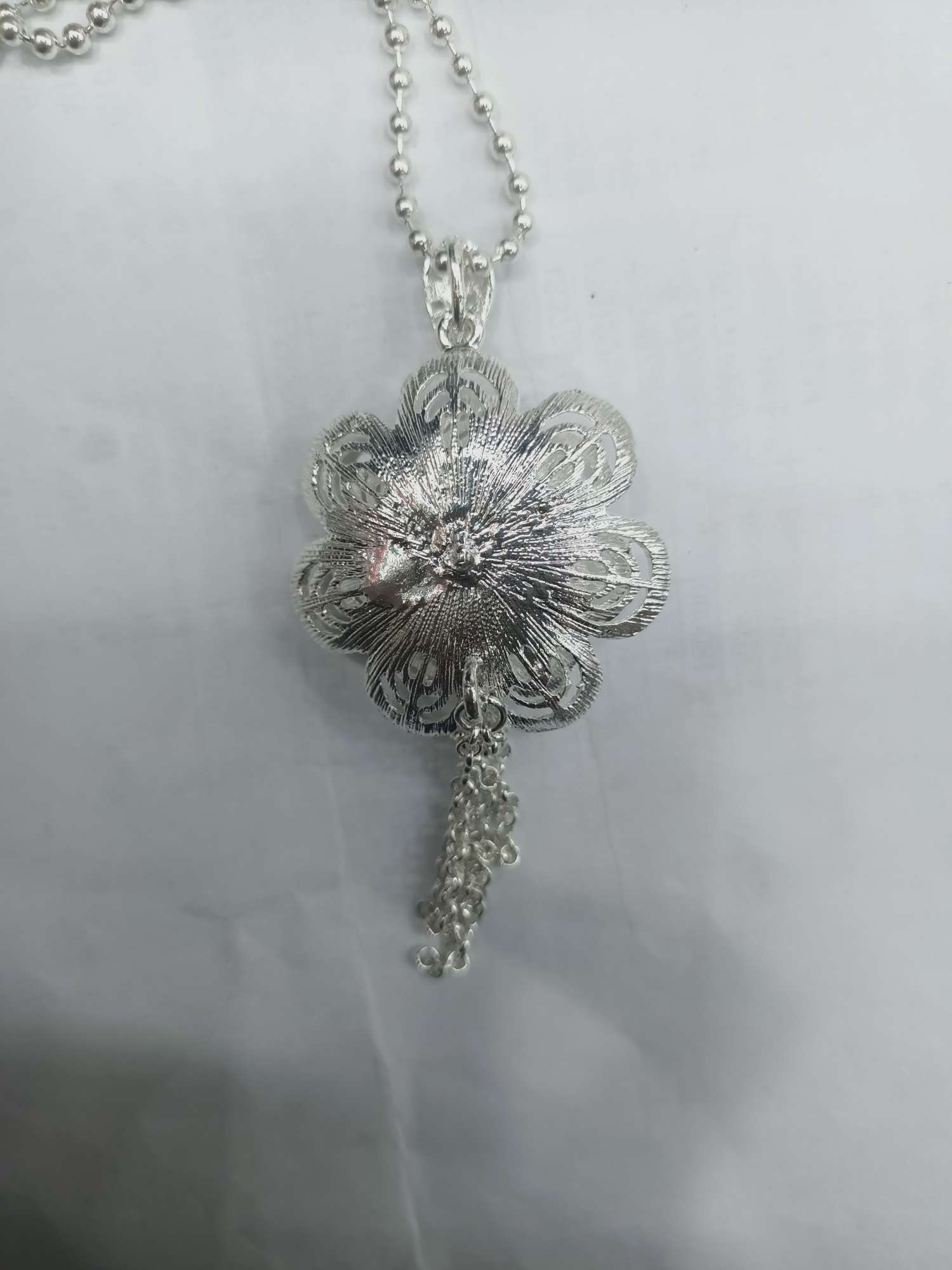 Minority Style Multi-Layer Flower Pendant Specification drawing