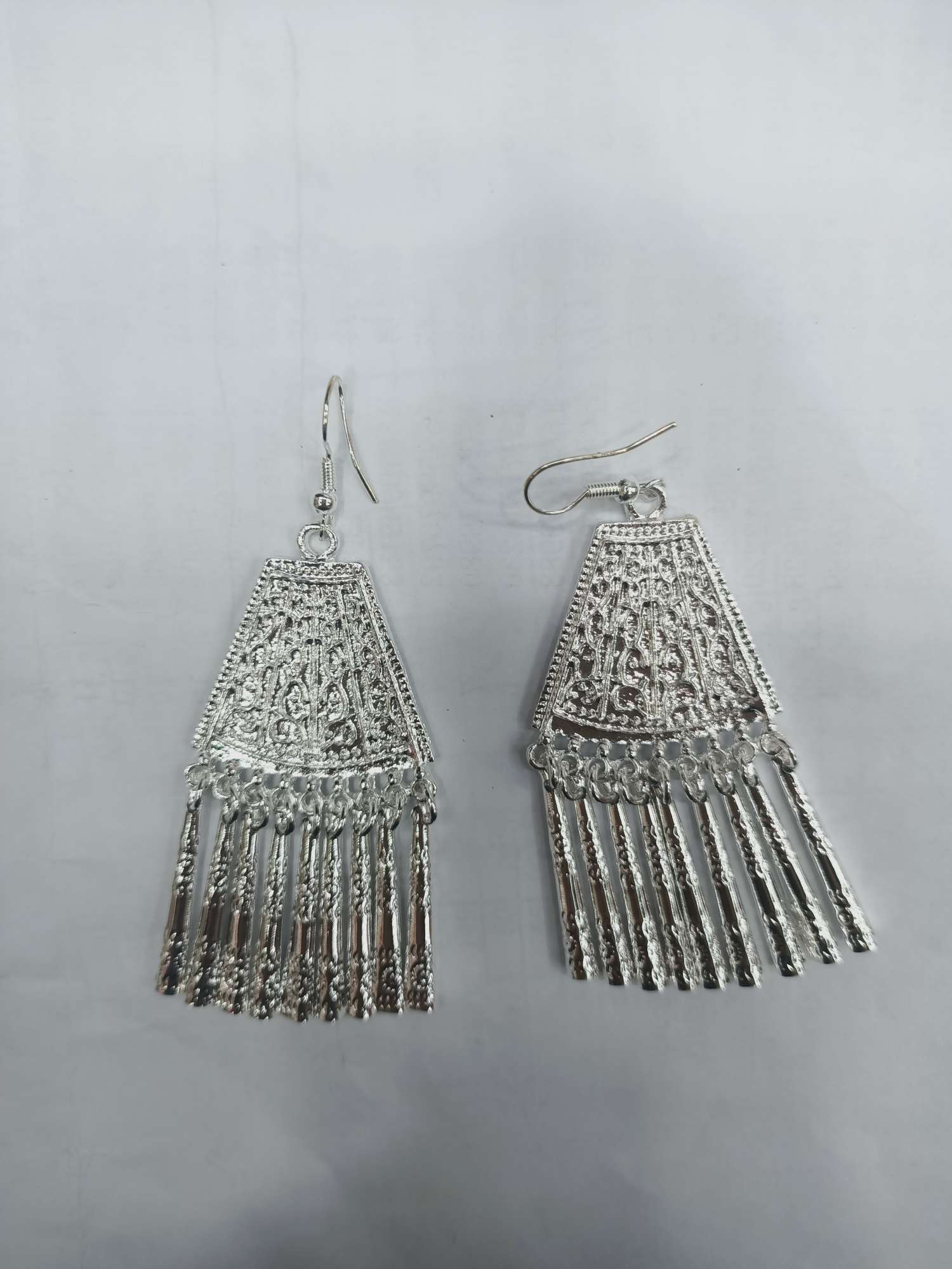 Minority Wind Trapezoid Carved Earrings