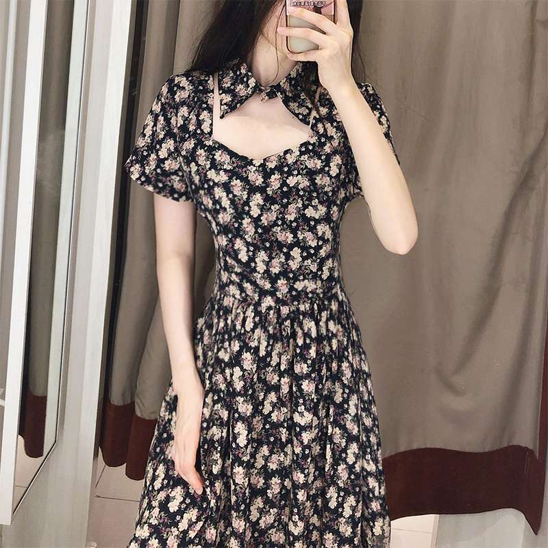 This dress exudes a feminine and goddess-like charm. It features a French retro style with a little trick. The V-neck is a super fairy-like fairy dress Specification image
