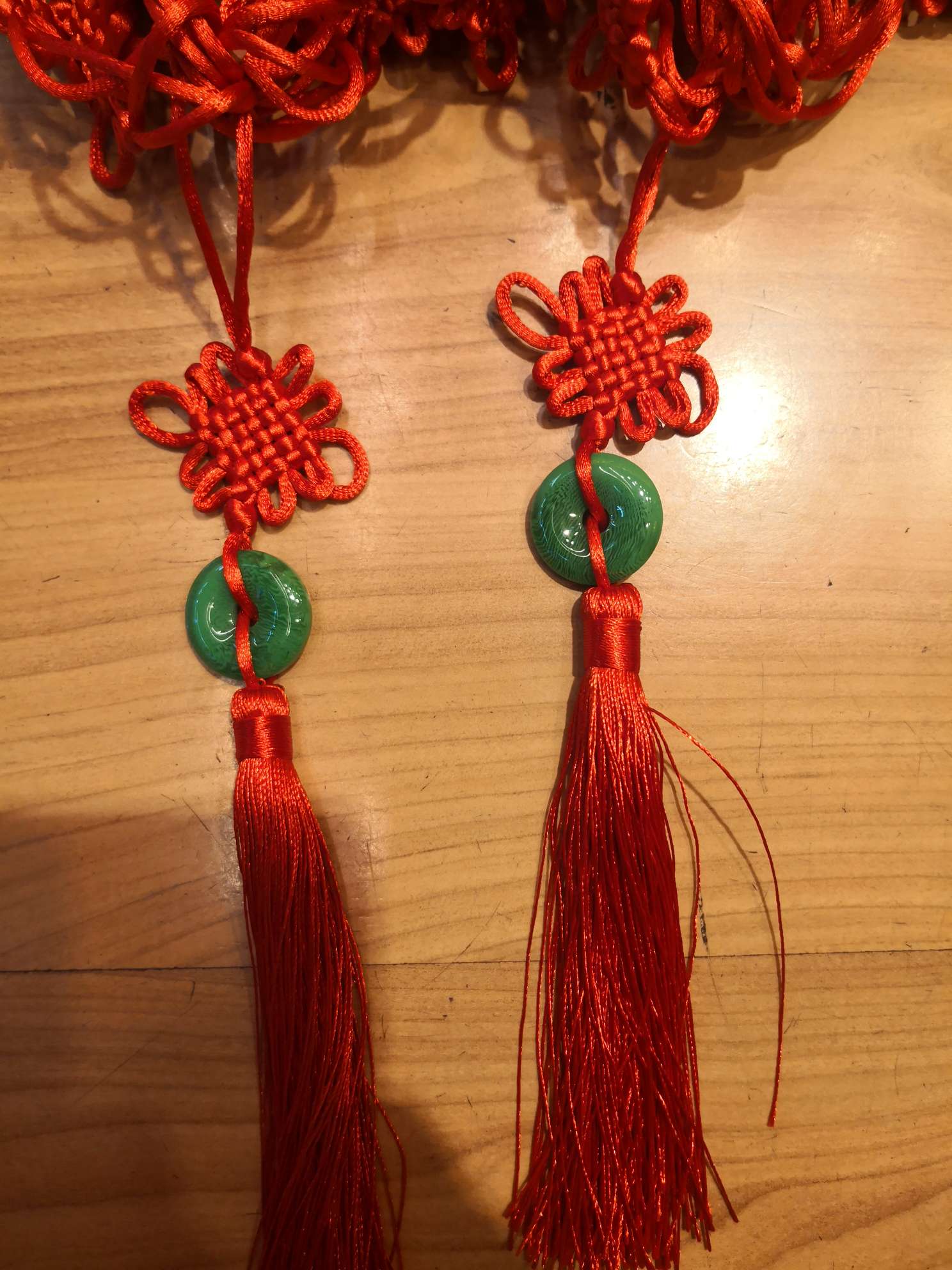 Bright Bright Decorative Dark Green Jade Knot 1