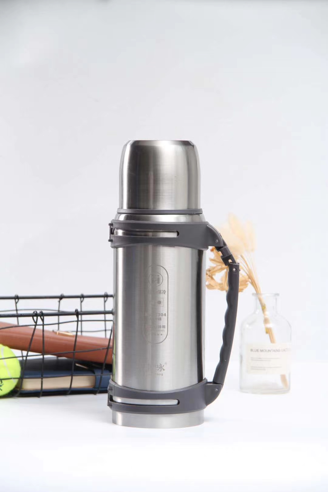Yiwu Good Goods Capacity: 1300ML Item number KY-1-692 Item Picture