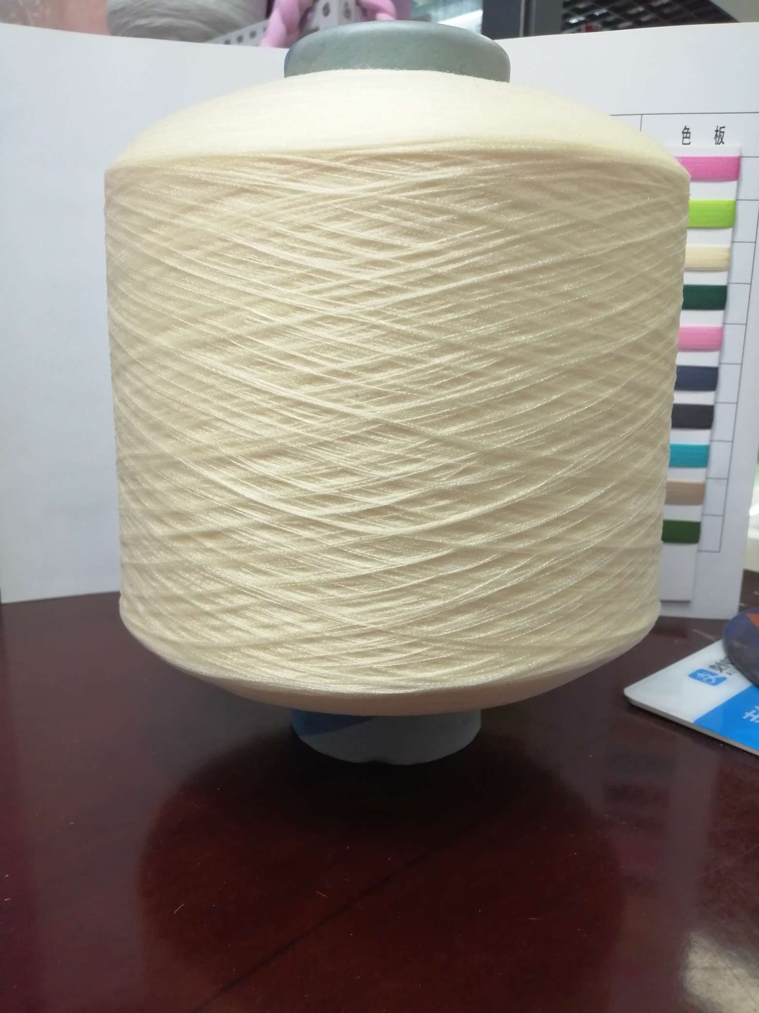 Direct sales from polypropylene manufacturer, high-elasticity gloves, polypropylene edge locking thread, polypropylene yarn, elastic filament, beige