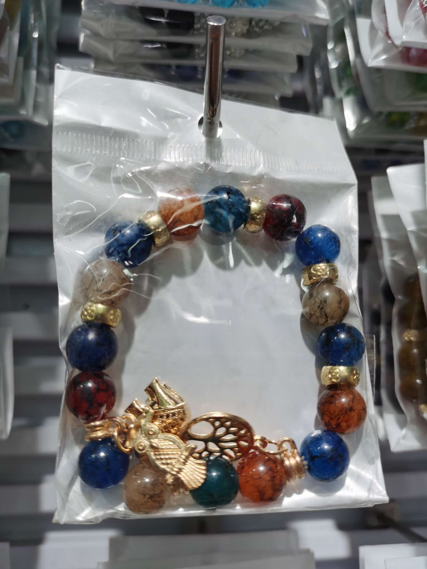 A hidden mixed bracelet