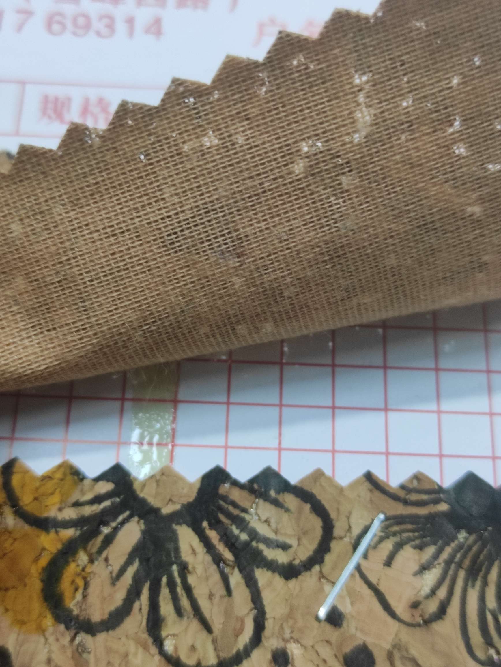 2241大量现货高中低档皮革面料厂家直销热销新款产品图