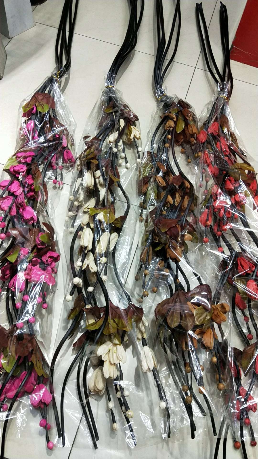 Quillu cuatro horquillas de maíz cada flor tiene una fruta cáscara de maíz hecha a mano arreglo de flores poner en la sala de estar venta directa de fábrica